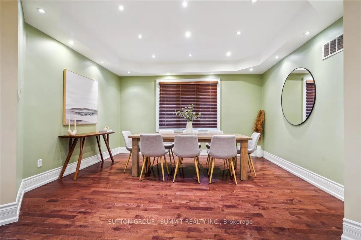 137 Eaglewood Boulevard