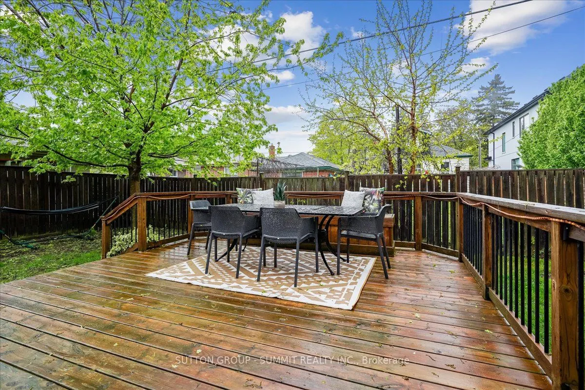 137 Eaglewood Boulevard