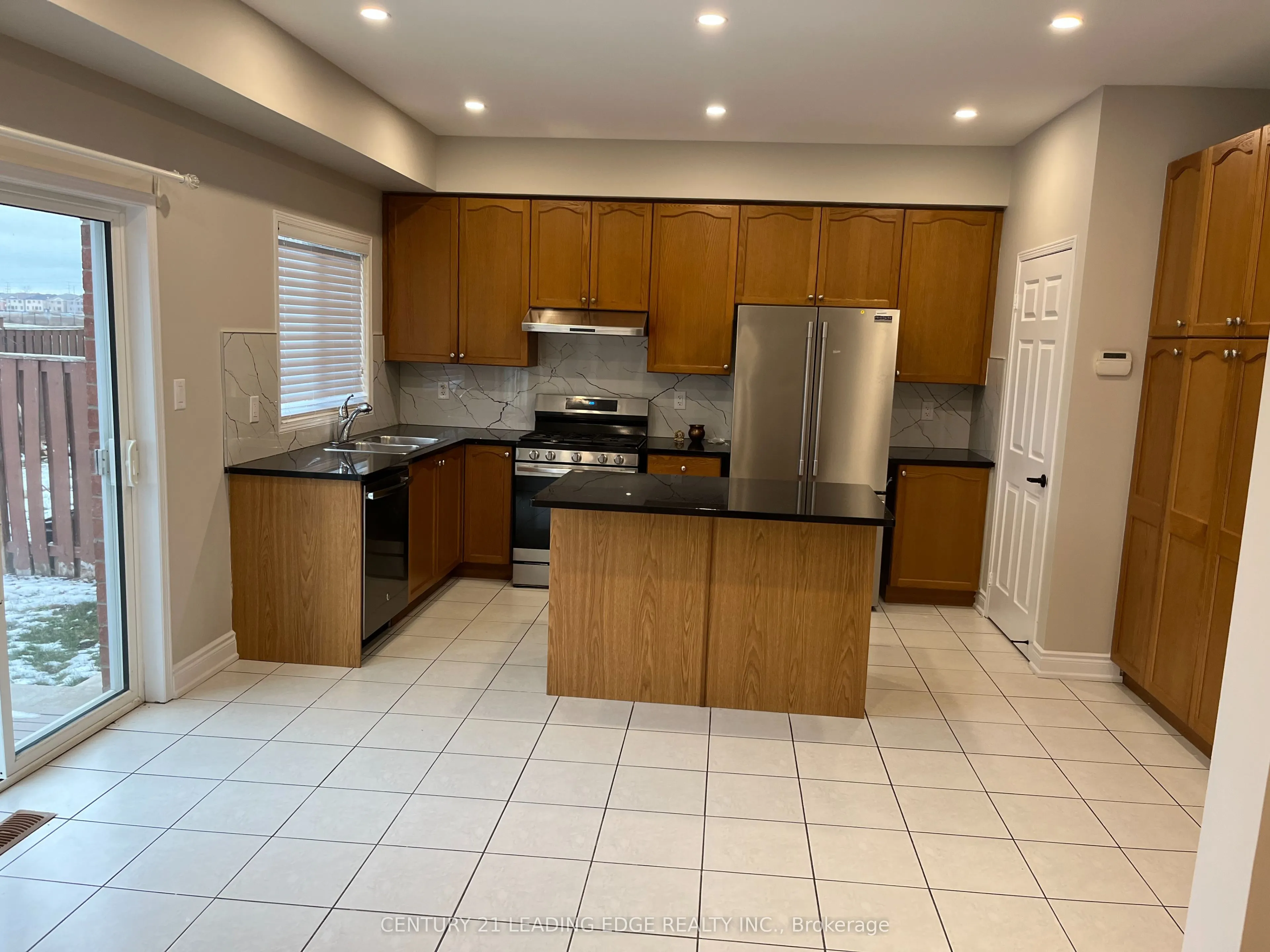 12 Owens Road, #Main & Upper