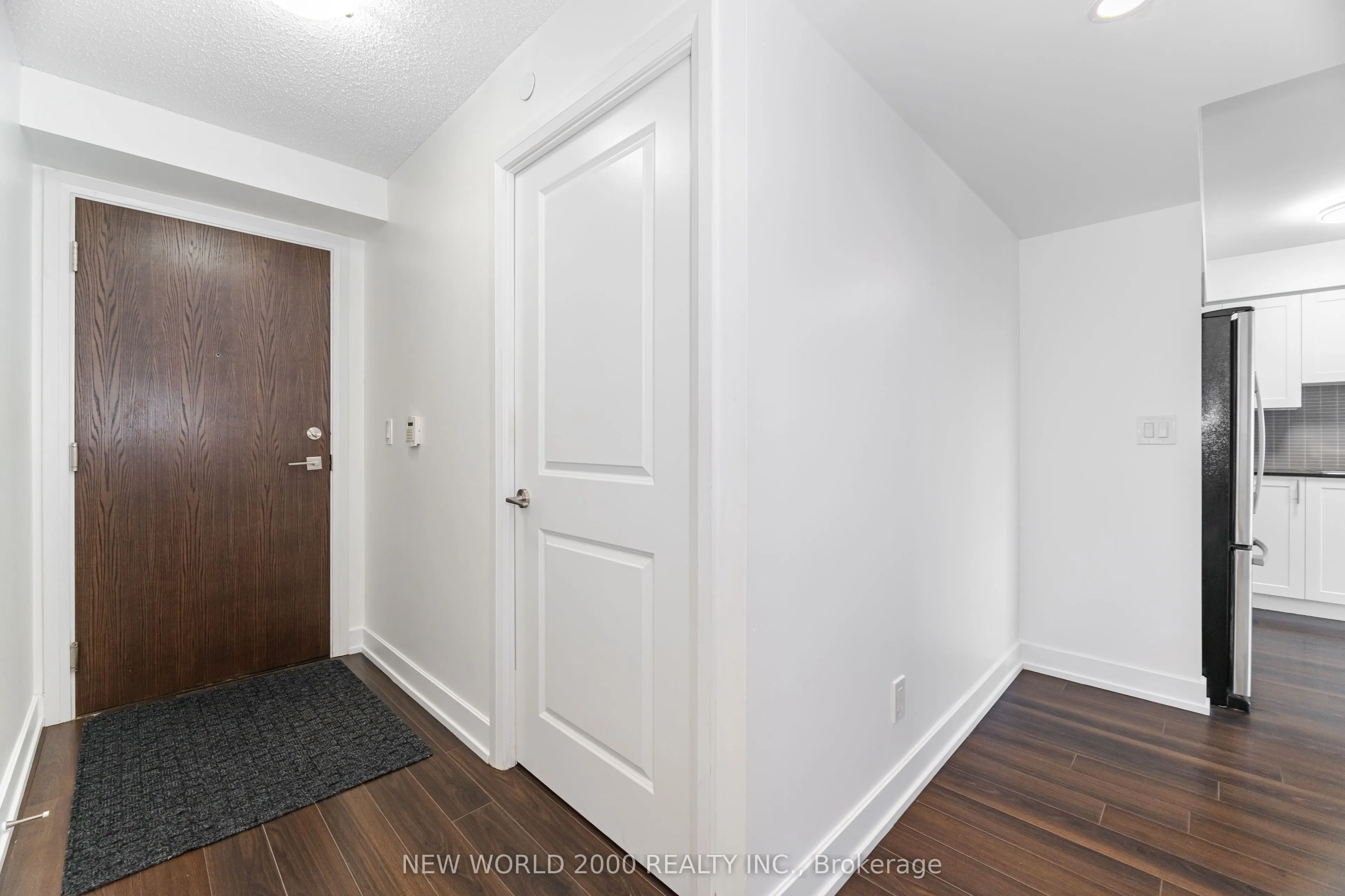 6 Eva Road, #708