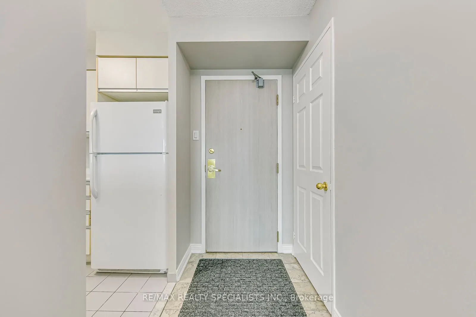 2177 Burnhamthorpe Road W, #1605