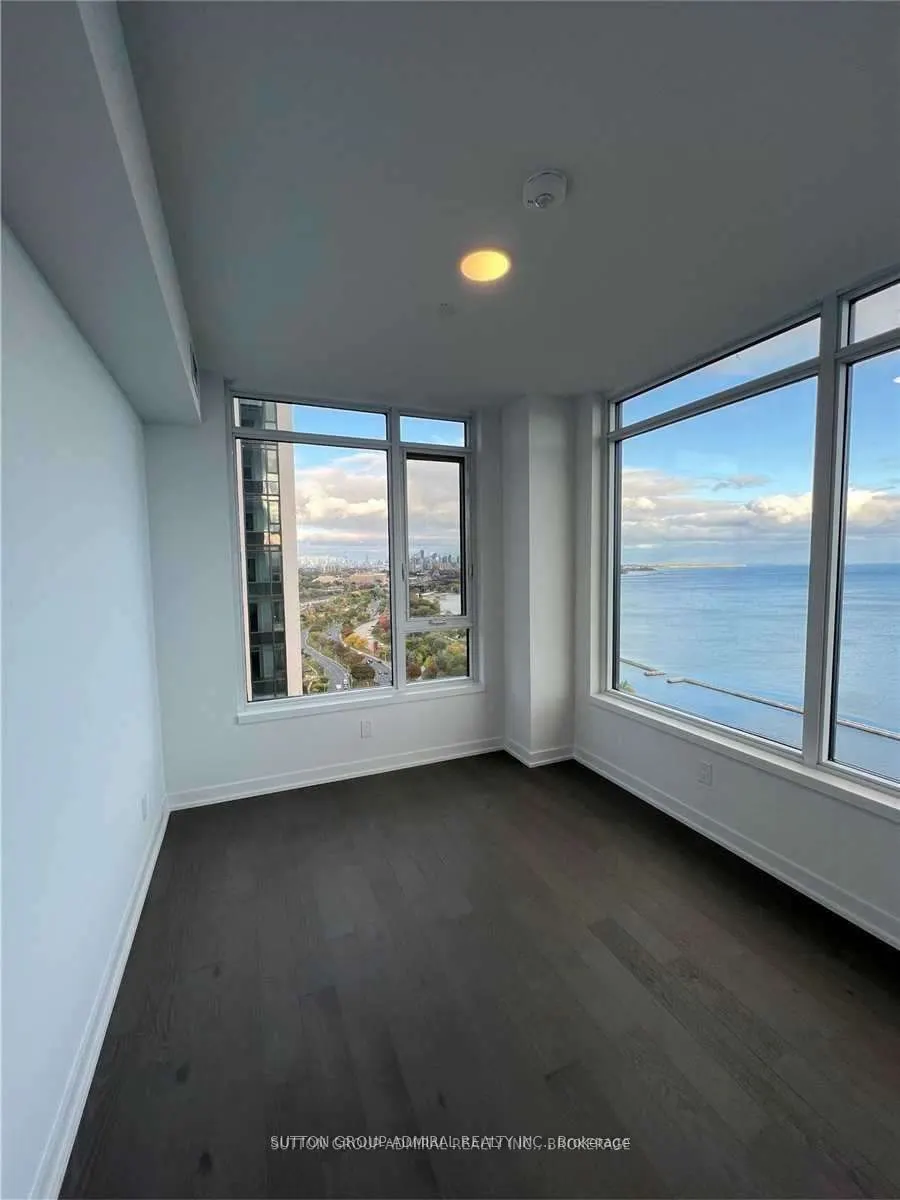 1928 Lakeshore Boulevard W, #3206