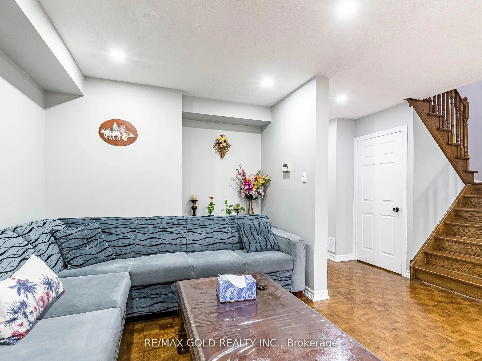 14 Kentucky Drive