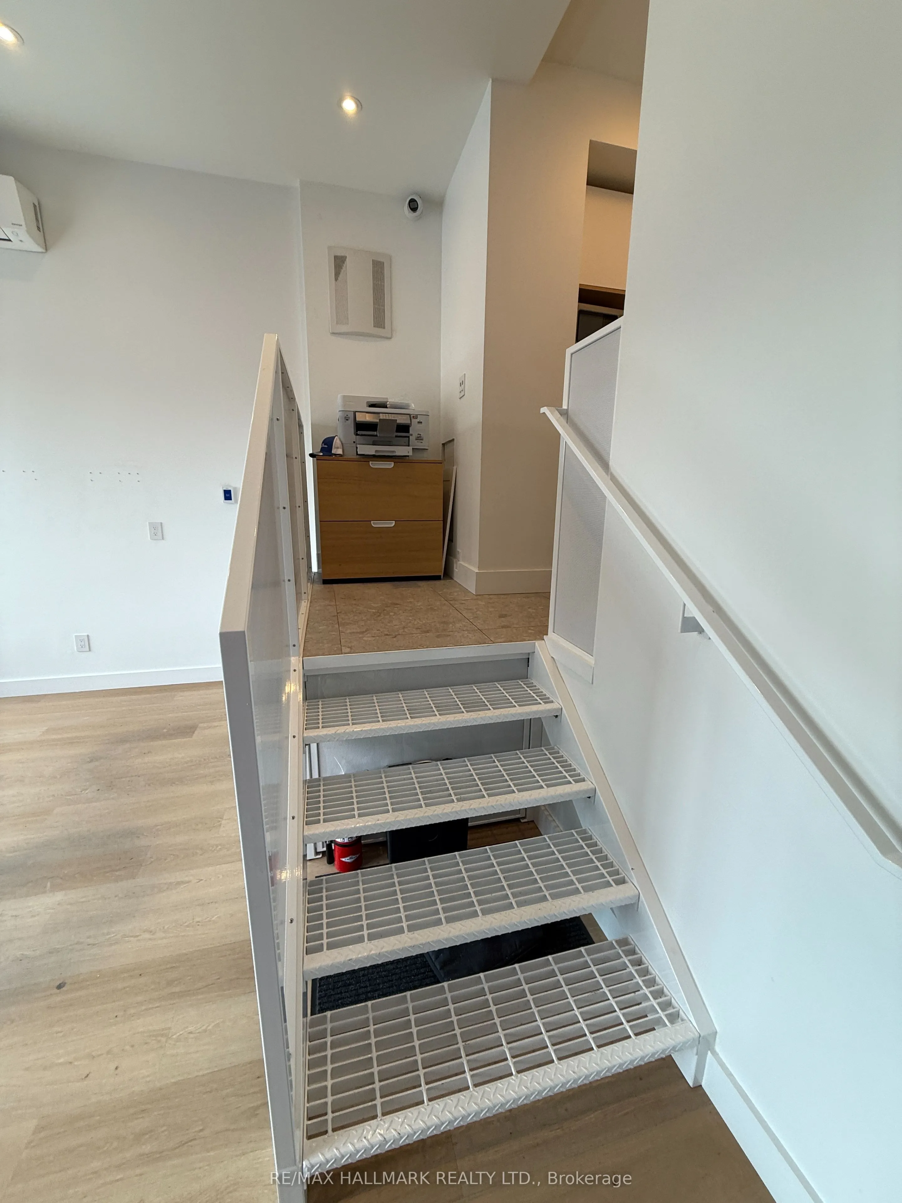 2267 Dundas Street W, #Ground Floor