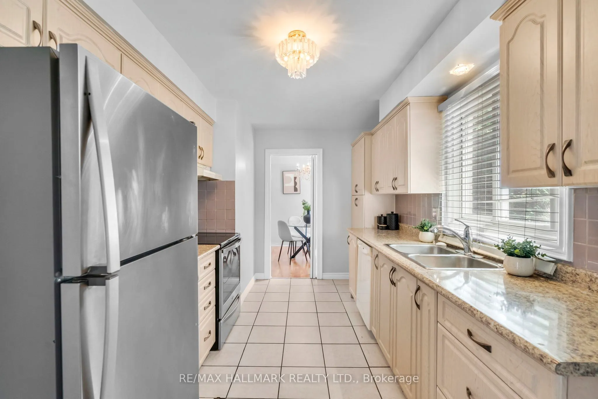 3458 Martins Pine Crescent
