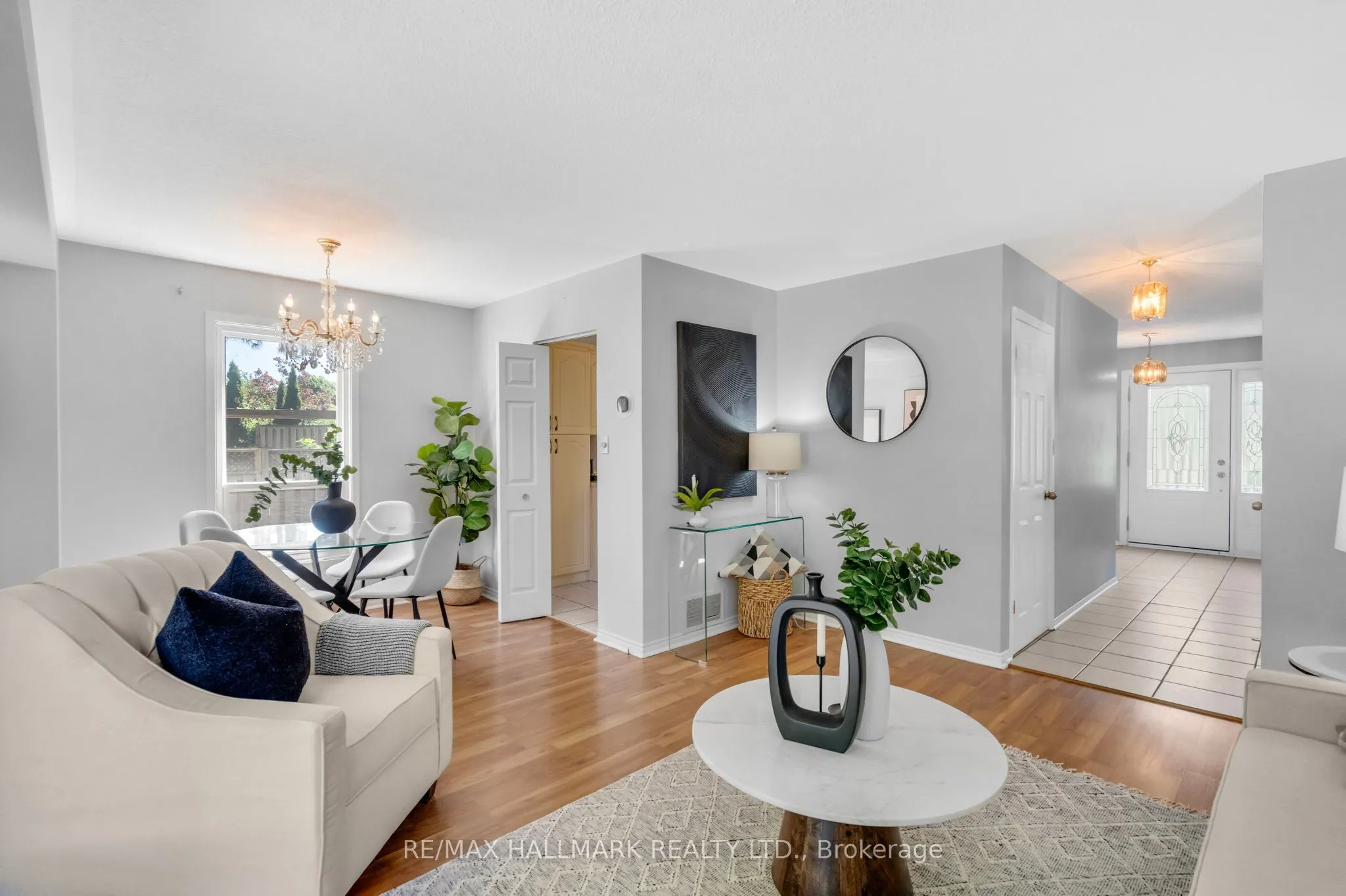 3458 Martins Pine Crescent