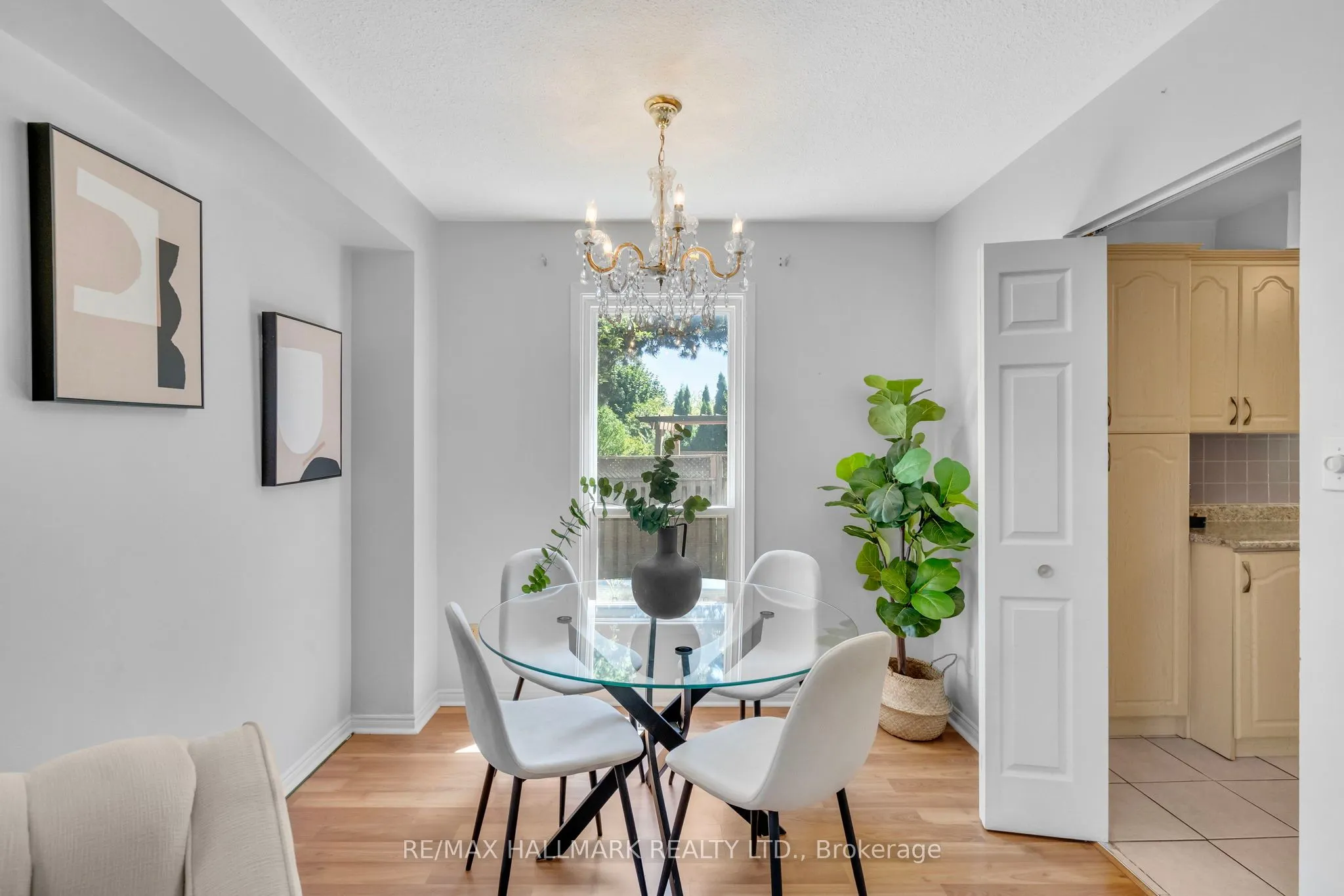 3458 Martins Pine Crescent