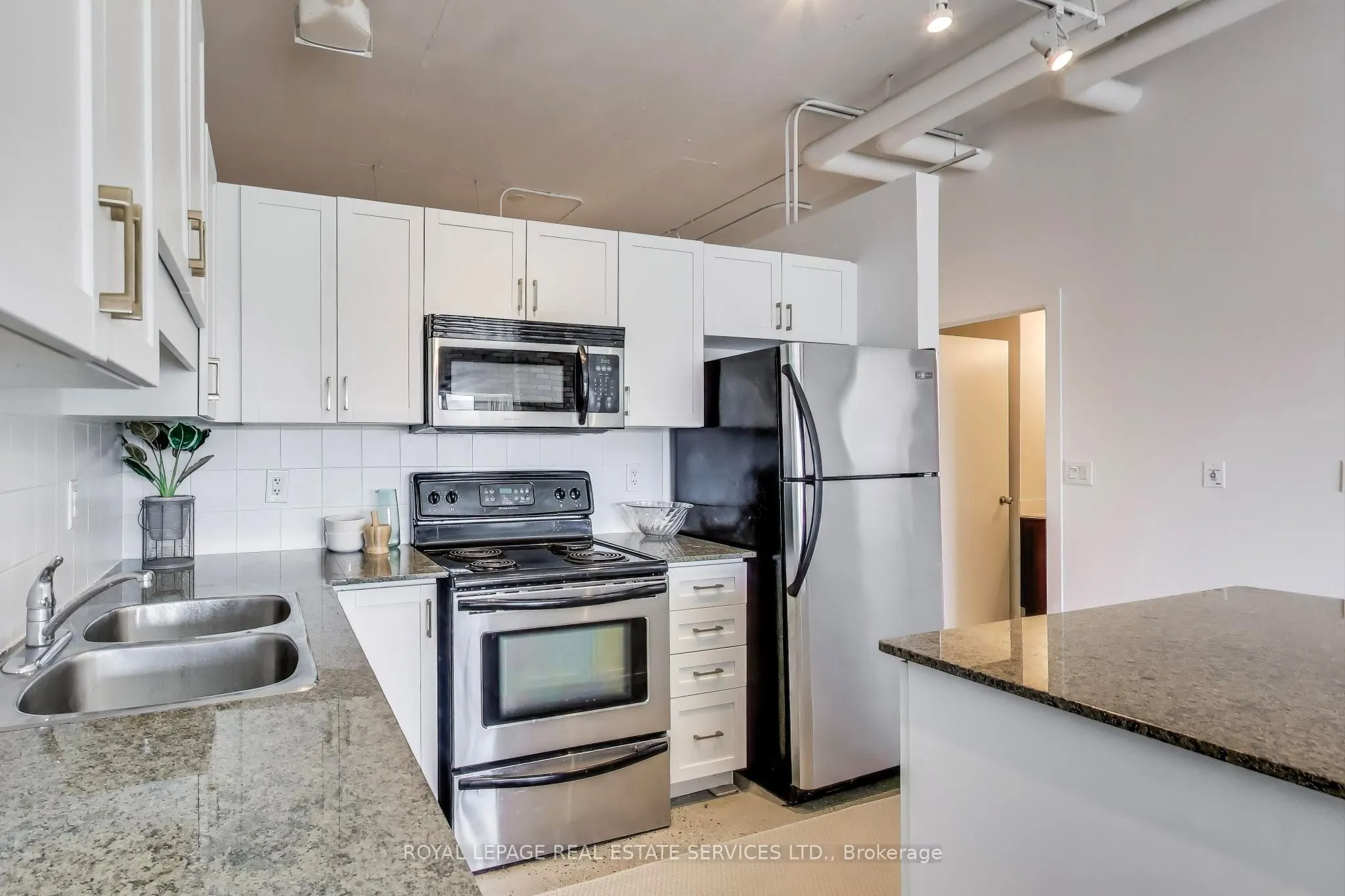 2 Fieldway Road, #507