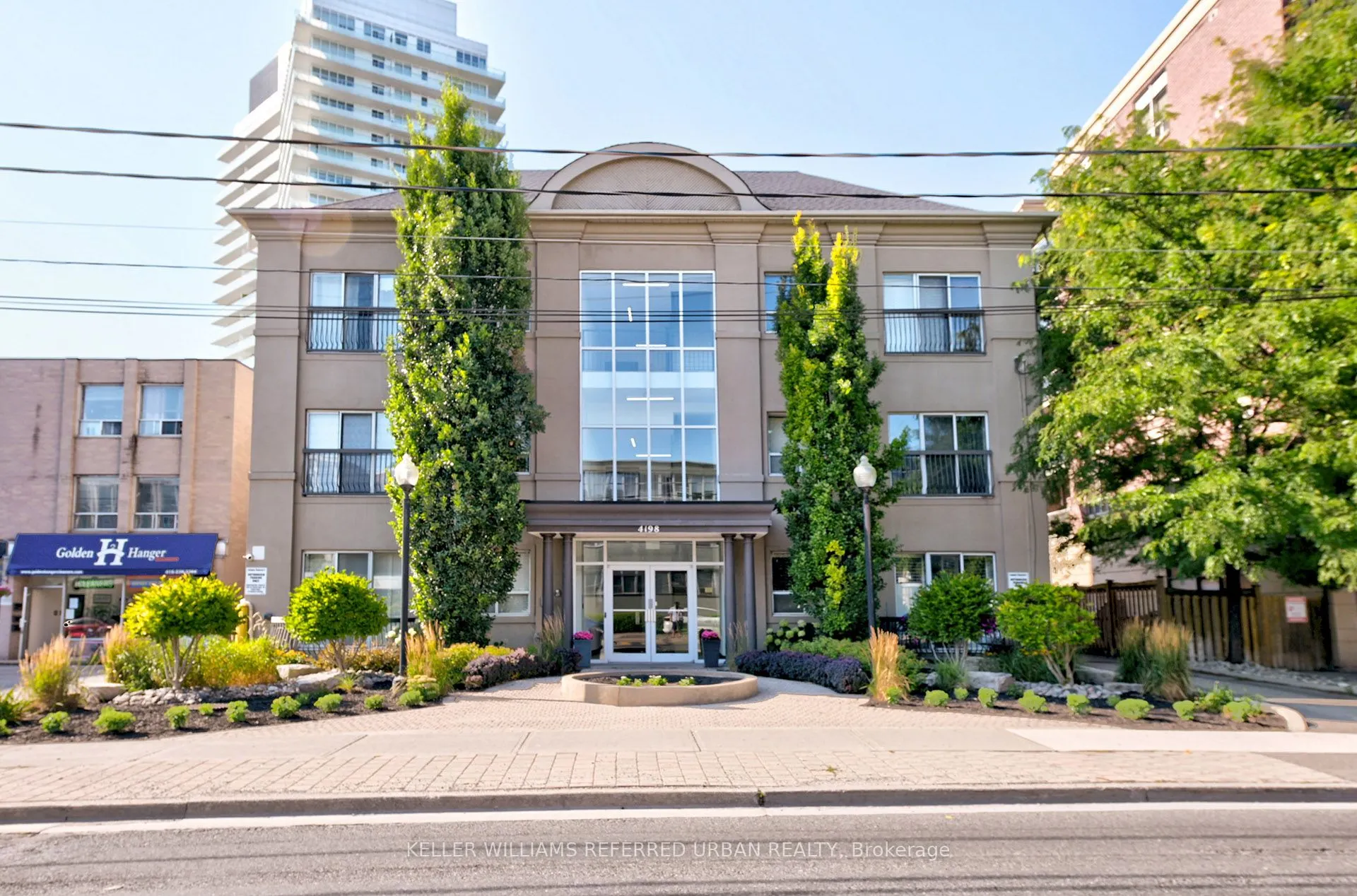 4198 Dundas Street W, #210