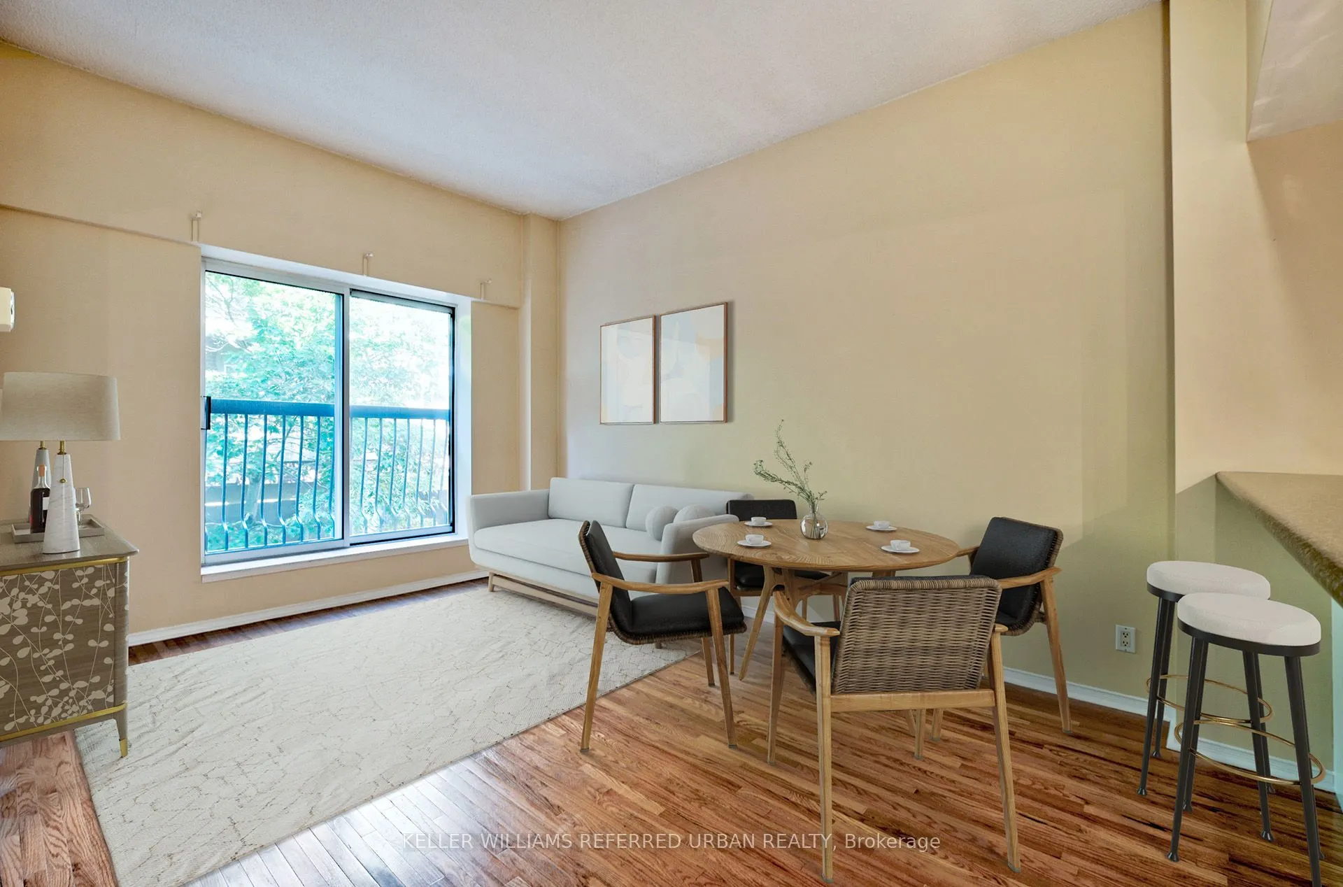 4198 Dundas Street W, #210
