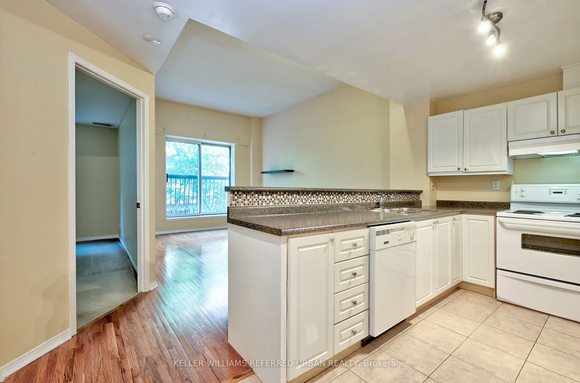 4198 Dundas Street W, #210