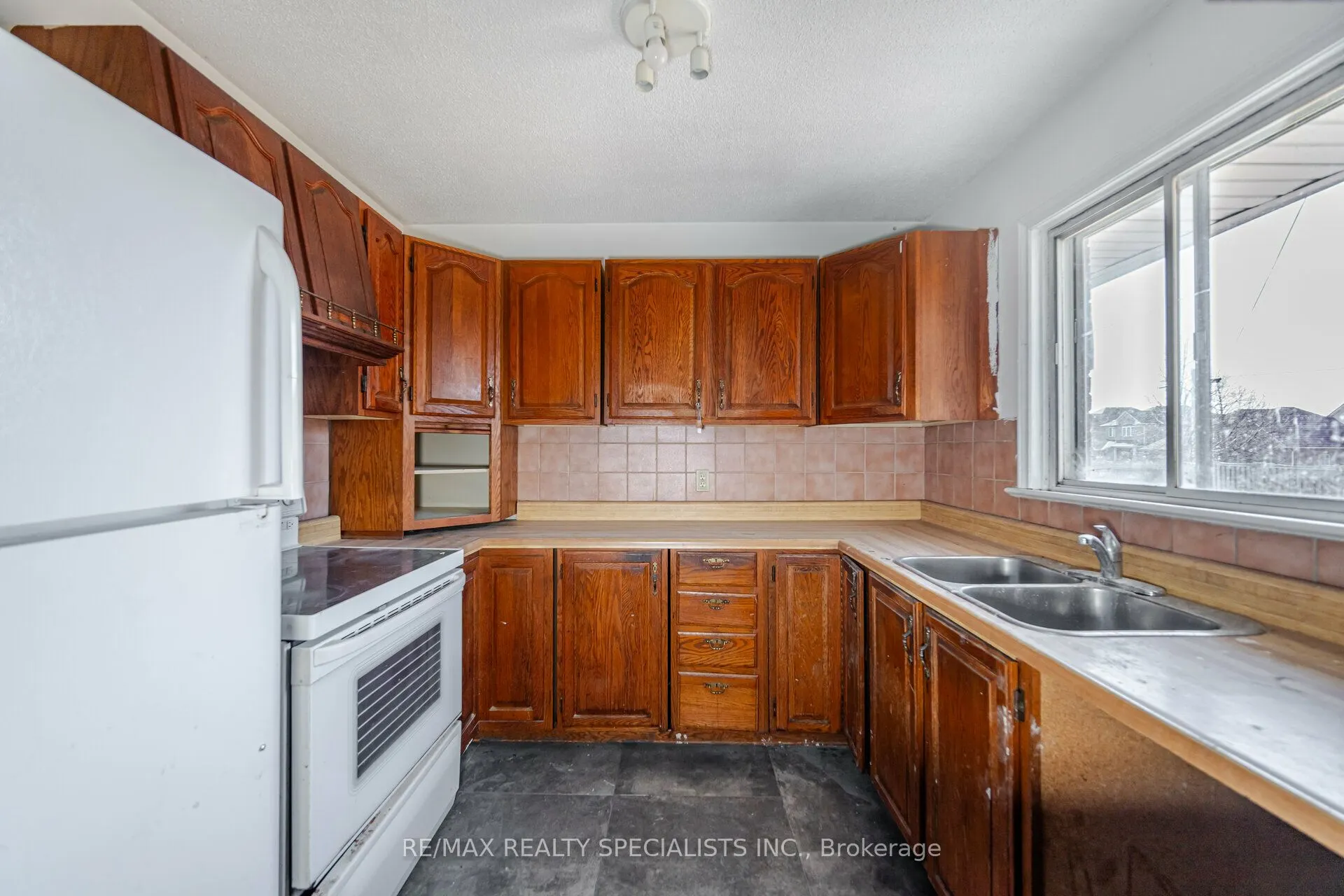 12148 Hurontario Street