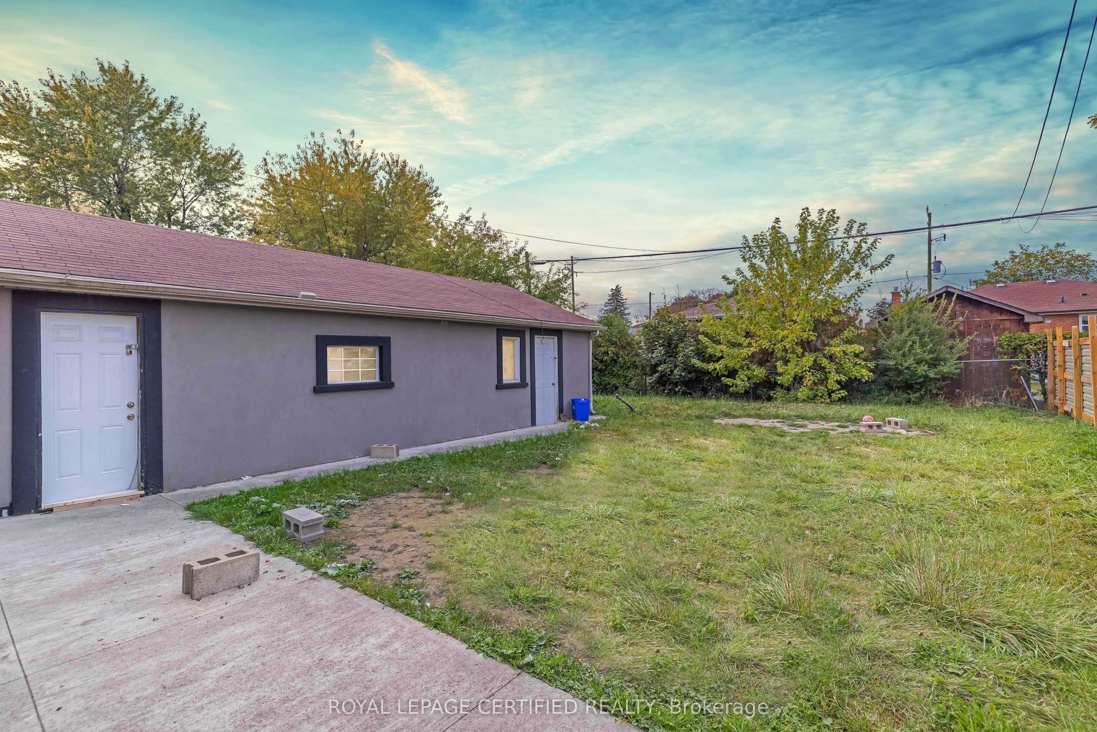 102 WOODWARD Avenue