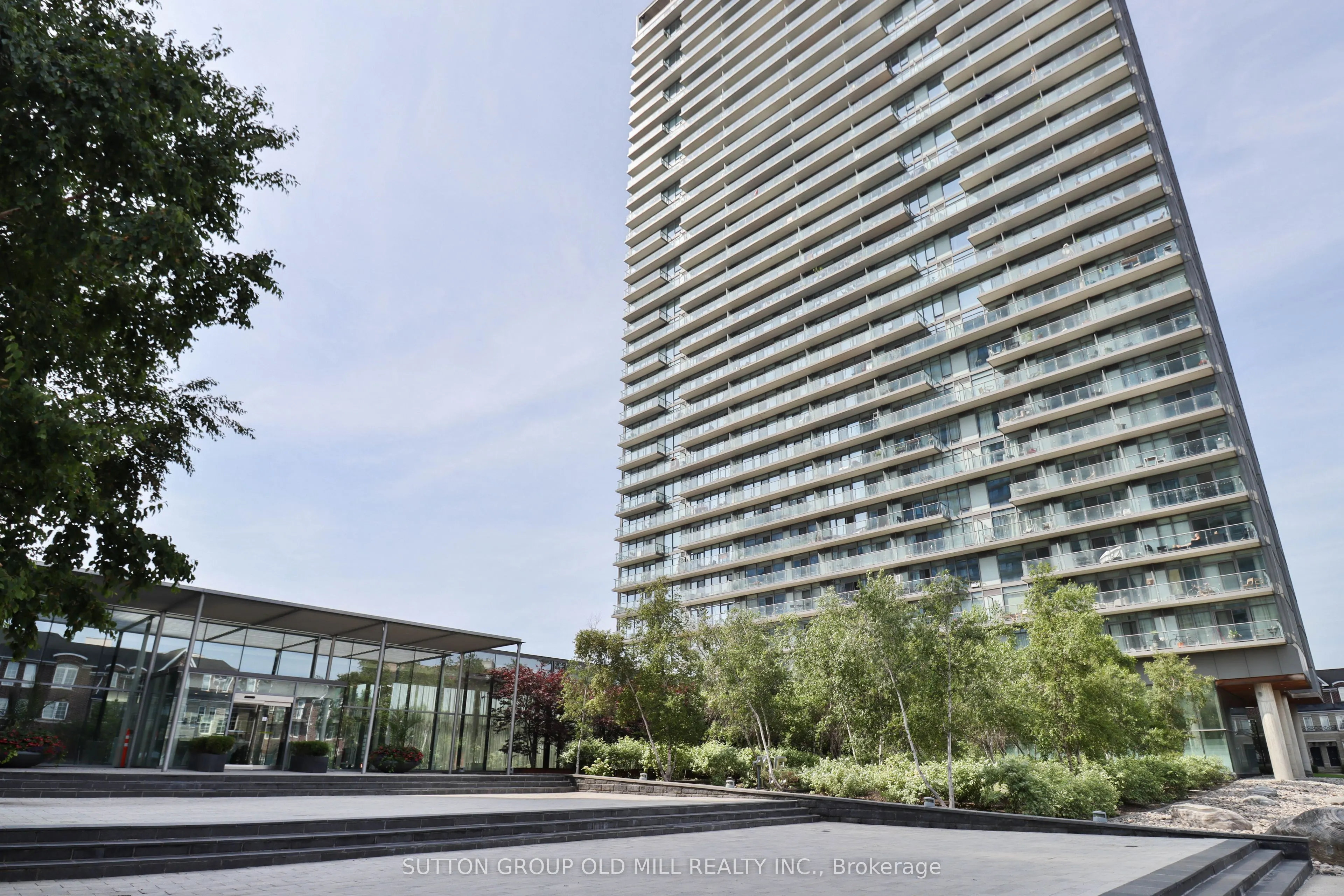 105 The Queensway, #2516