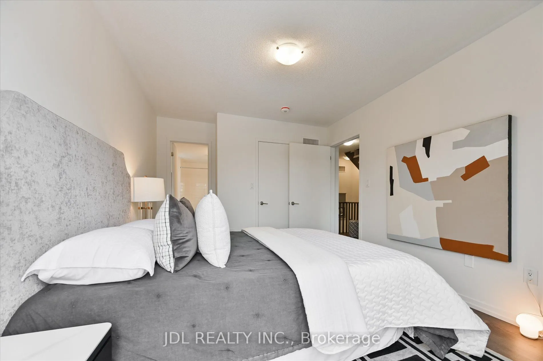 260 Twelfth Street, #12
