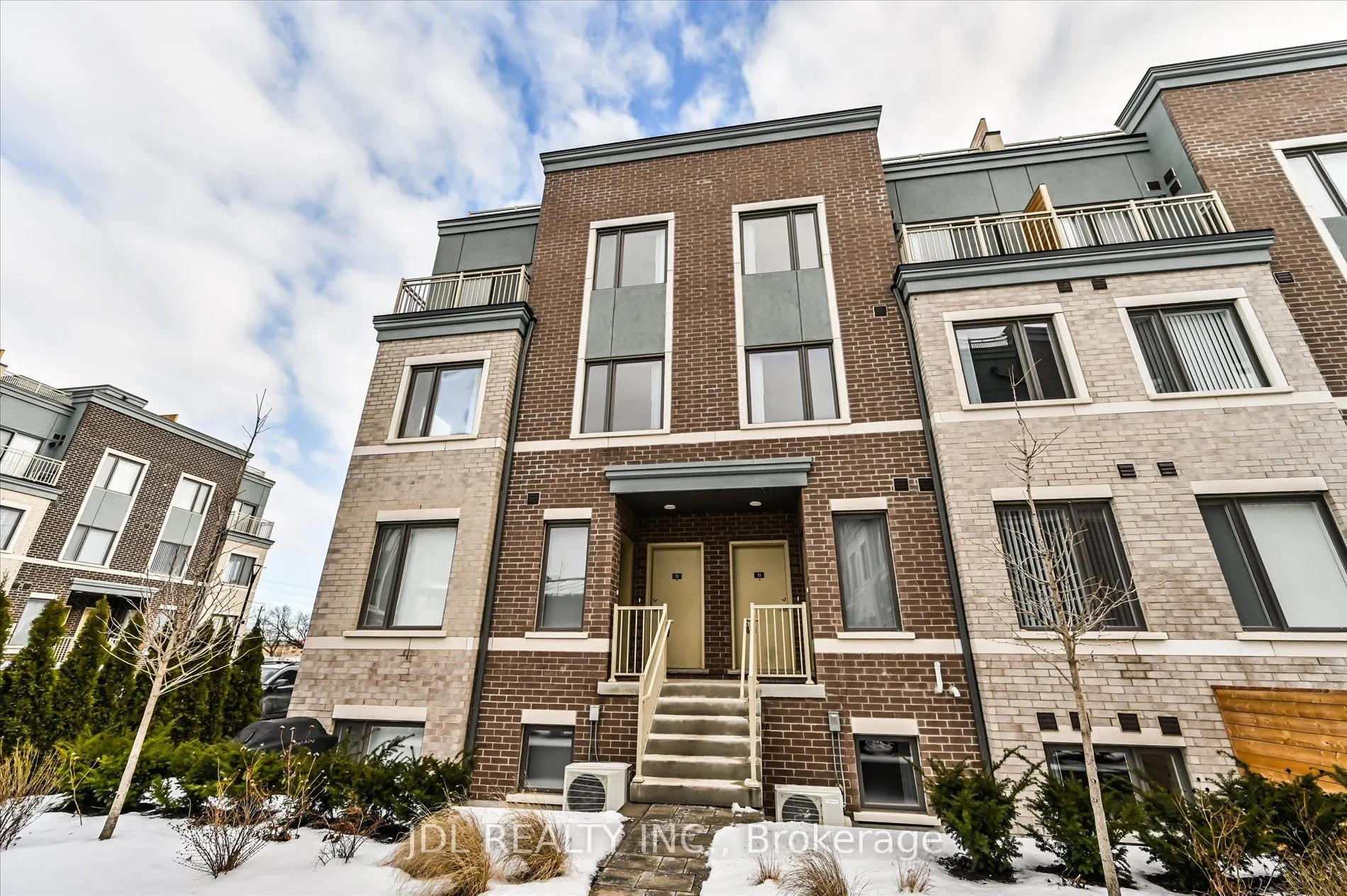 260 Twelfth Street, #12
