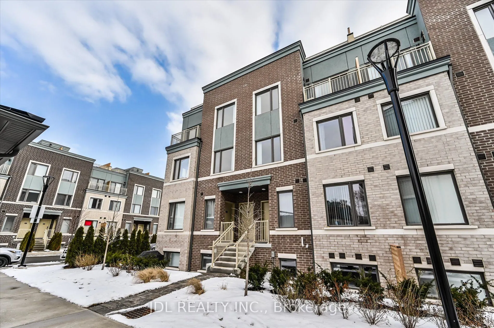 260 Twelfth Street, #12