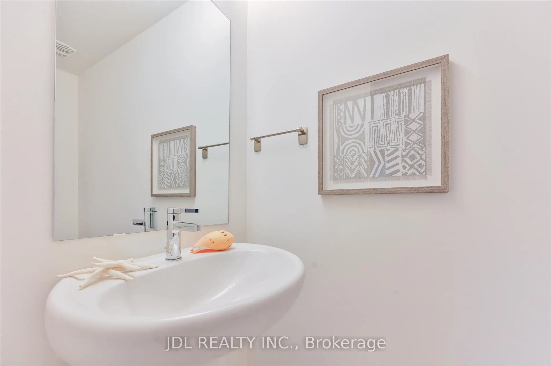 260 Twelfth Street, #12