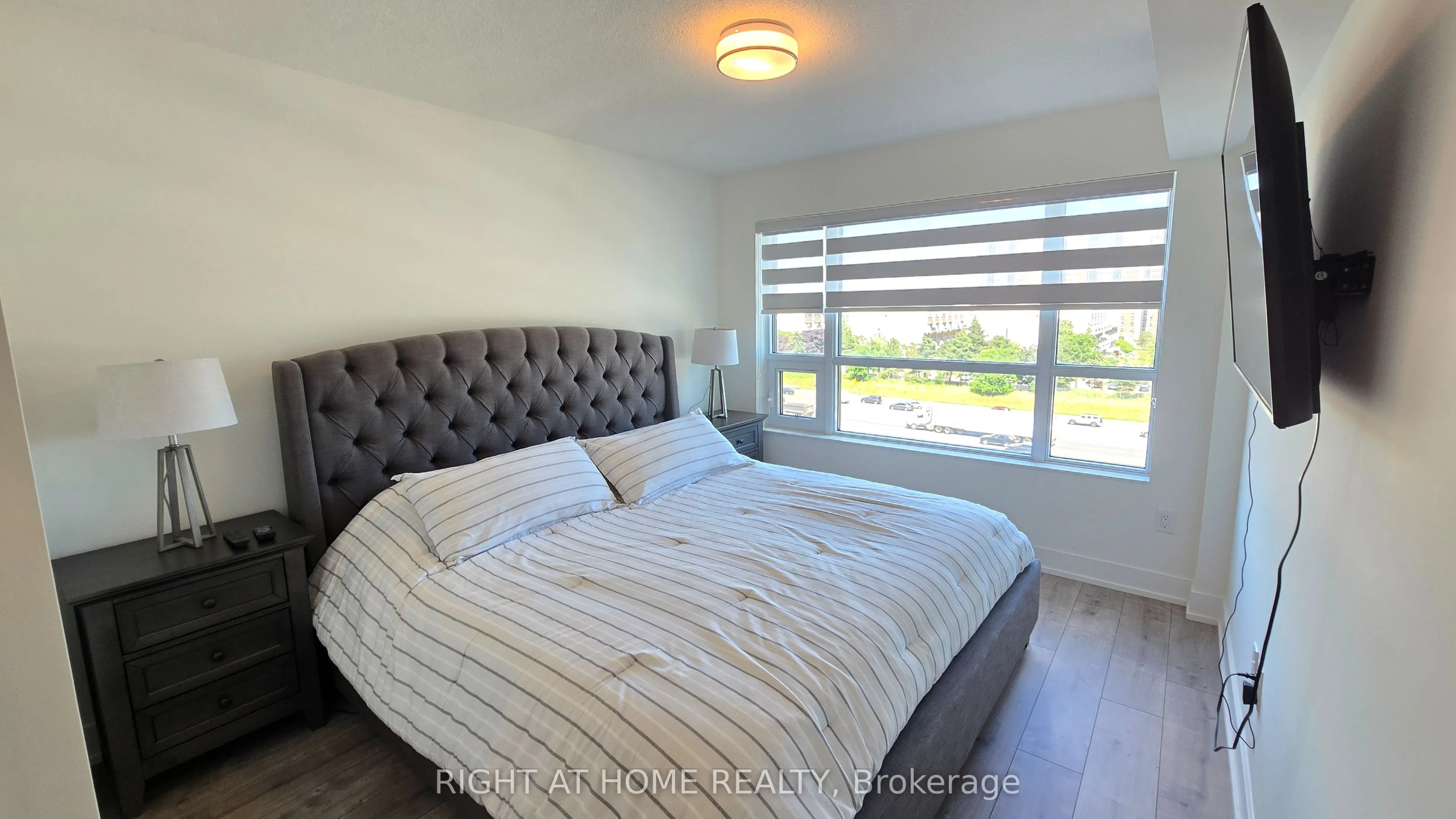 10 Eva Road, #507