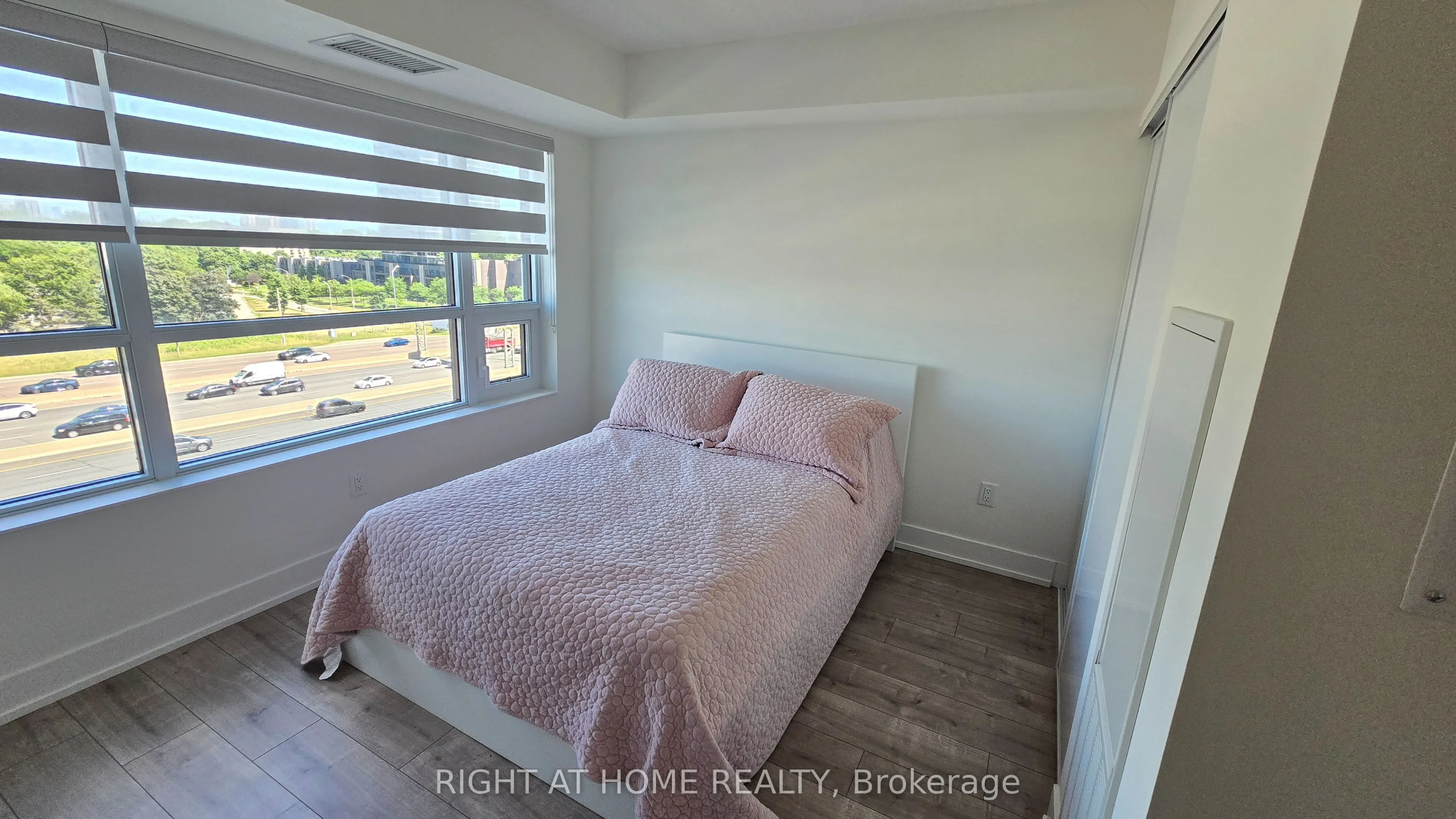 10 Eva Road, #507