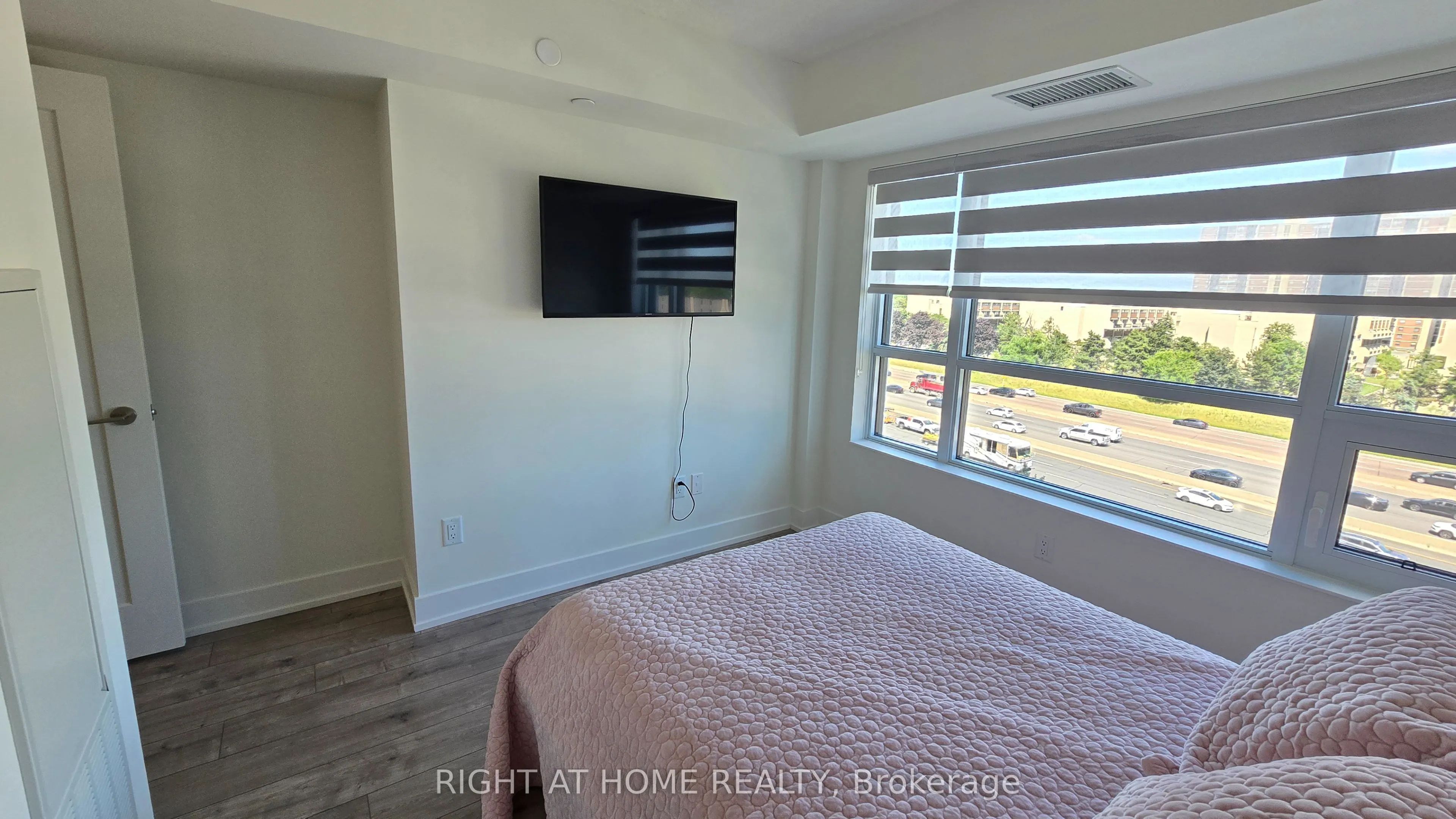 10 Eva Road, #507