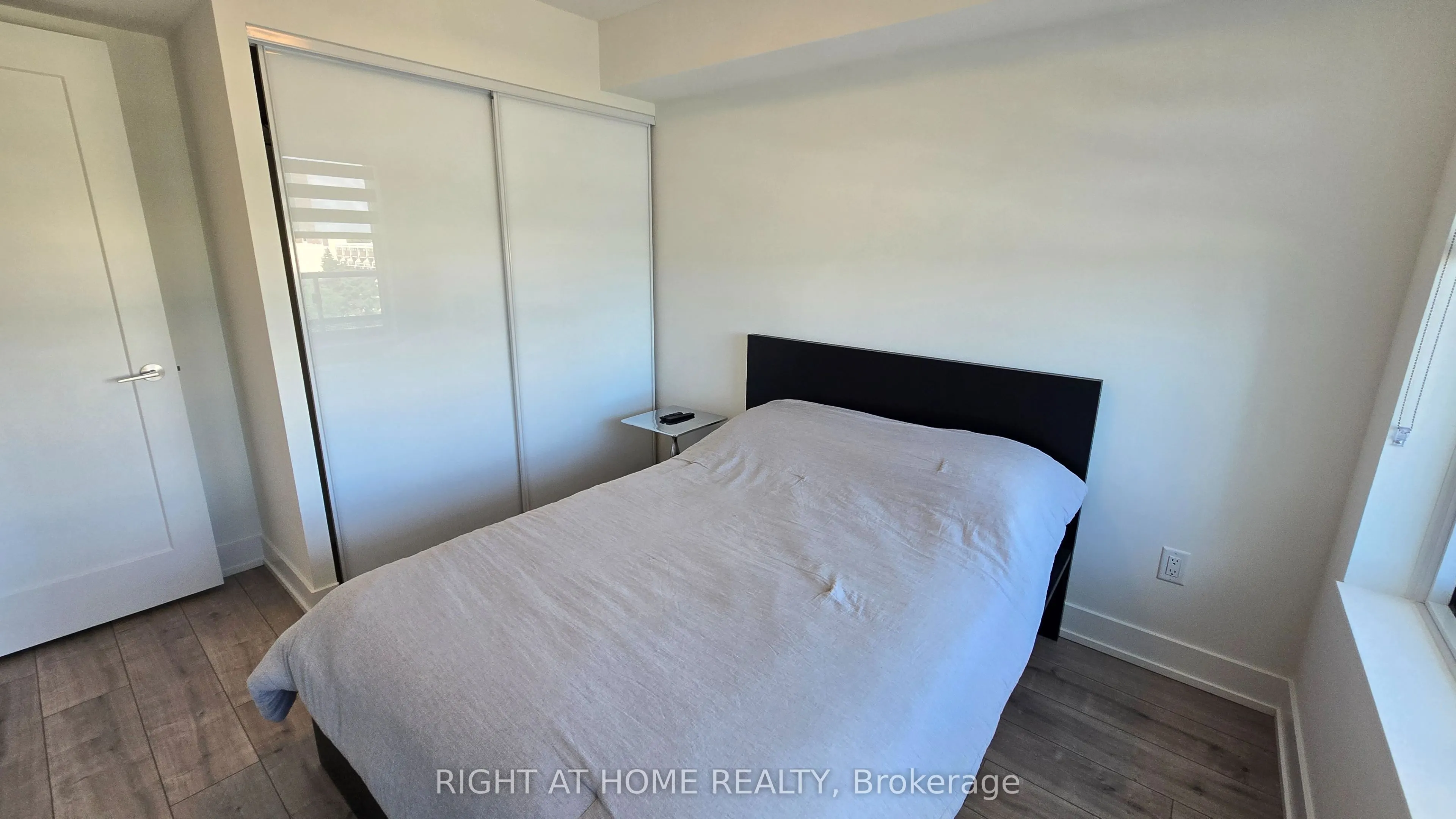 10 Eva Road, #507