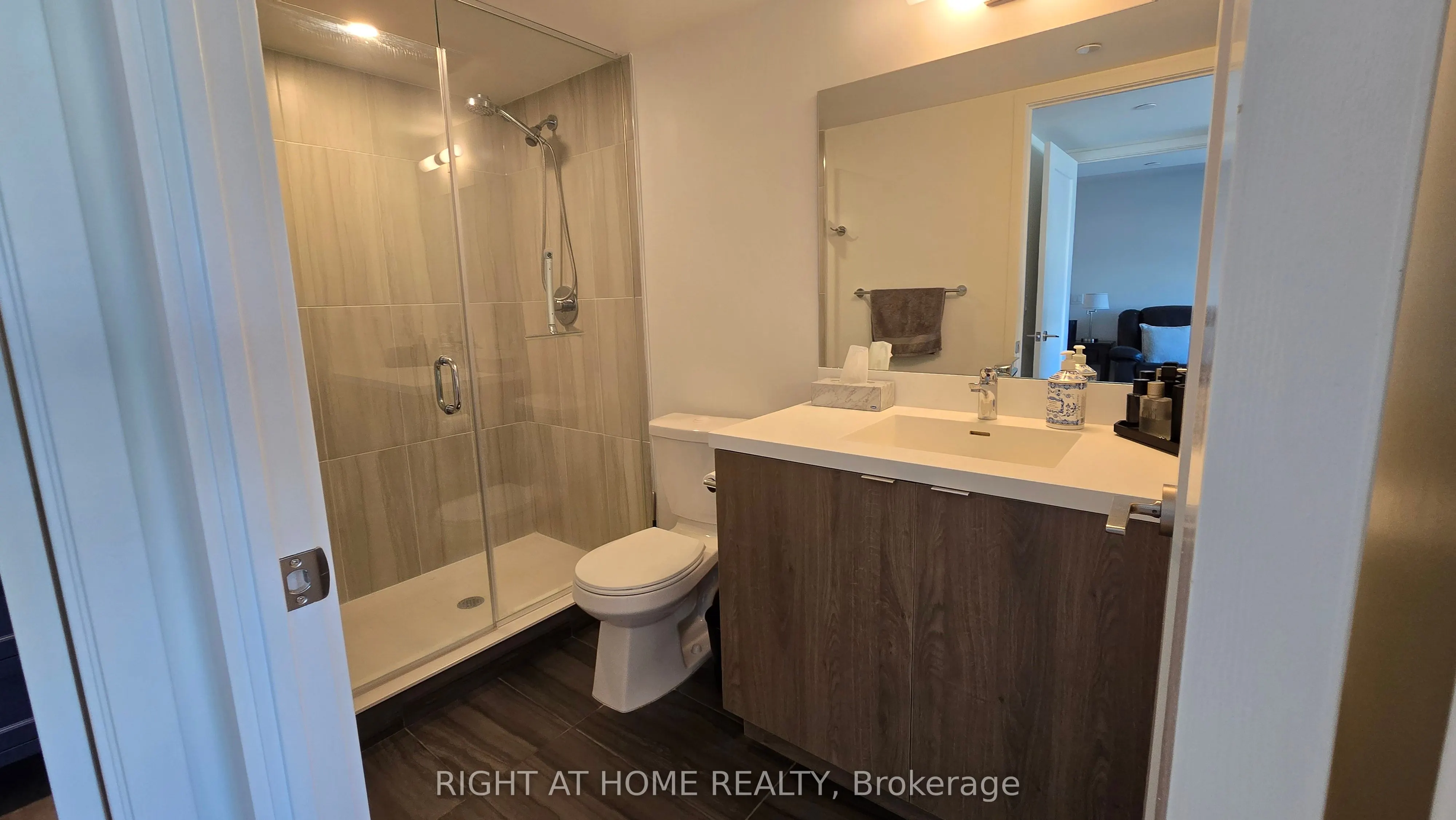 10 Eva Road, #507