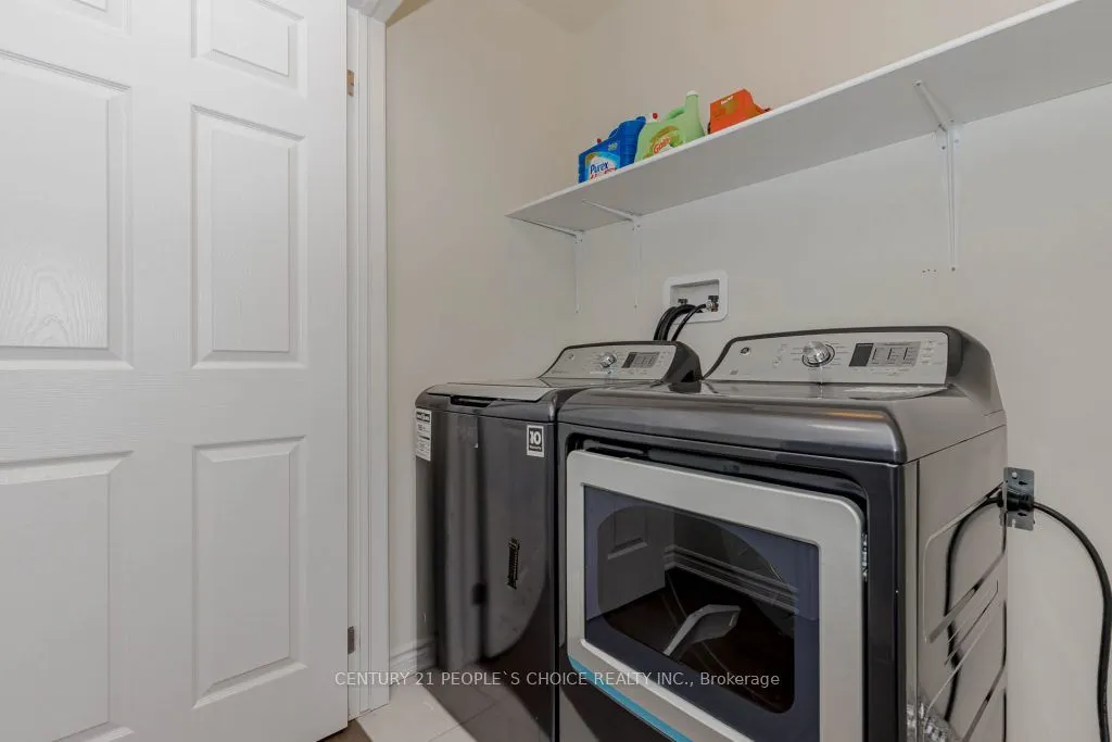 1221 Hazel Way