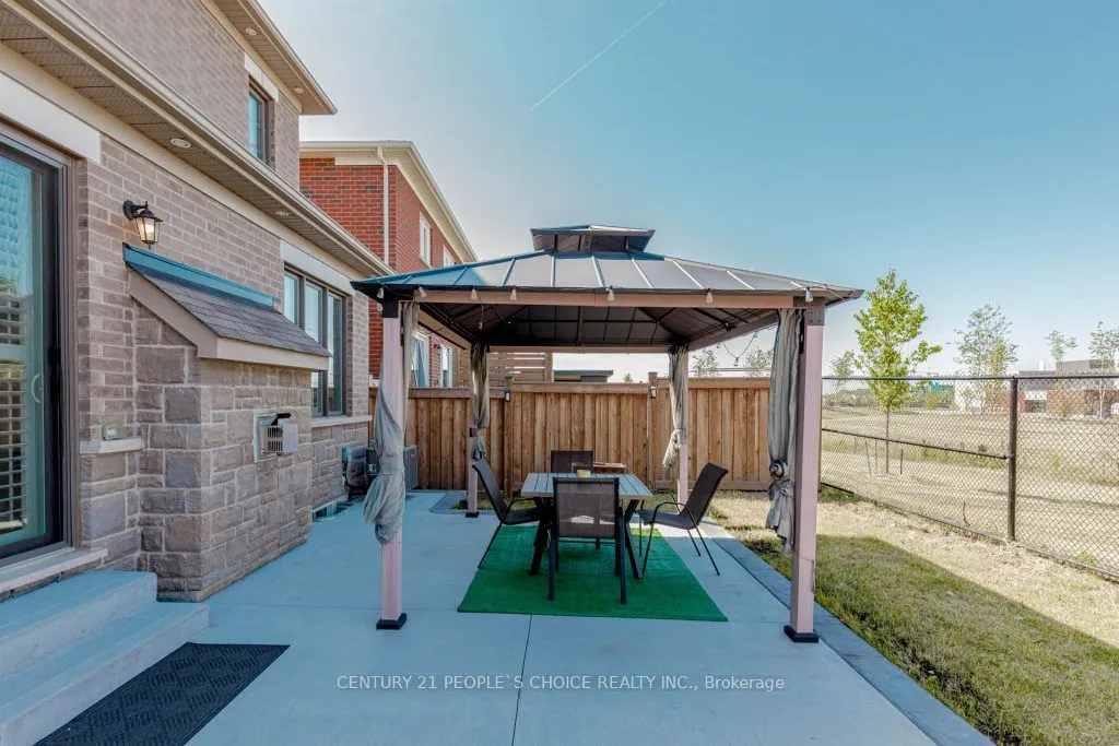 1221 Hazel Way