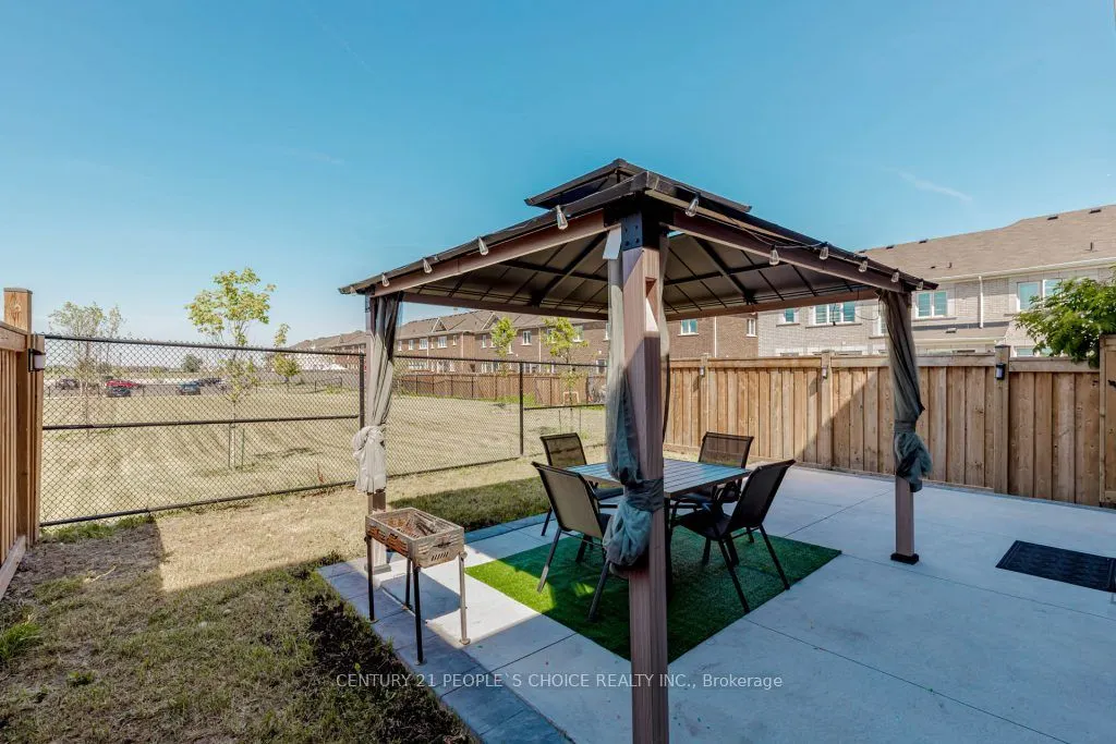 1221 Hazel Way