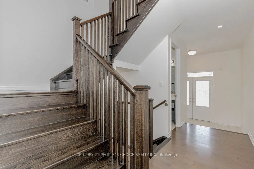 1221 Hazel Way