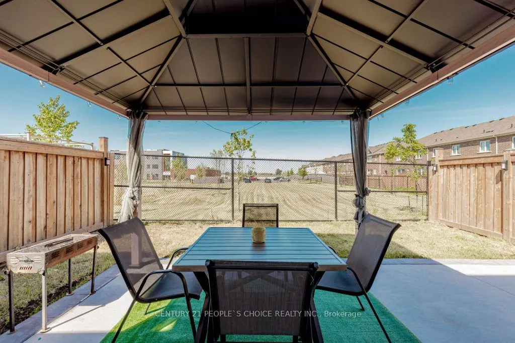 1221 Hazel Way