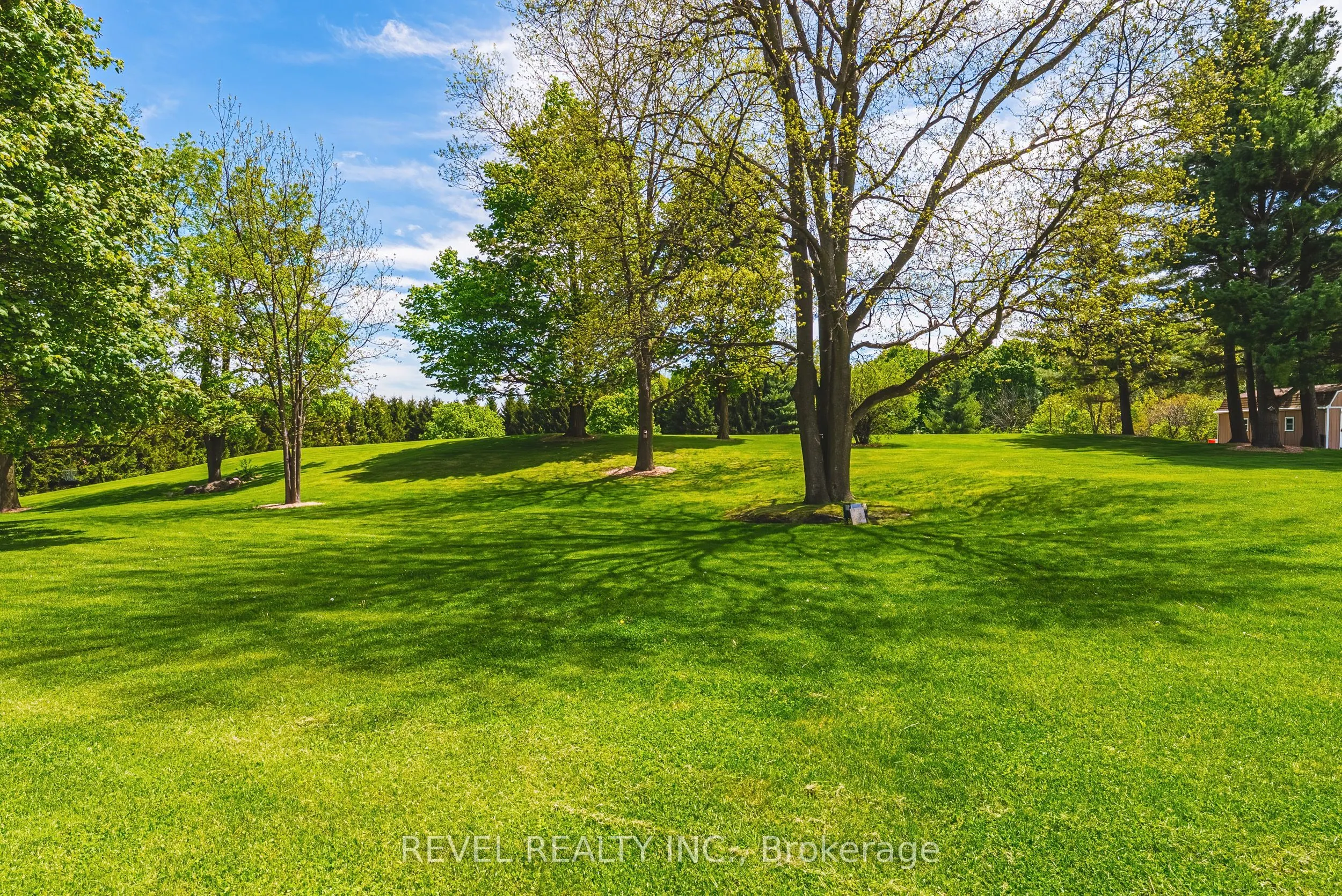 1194 20 Side Road