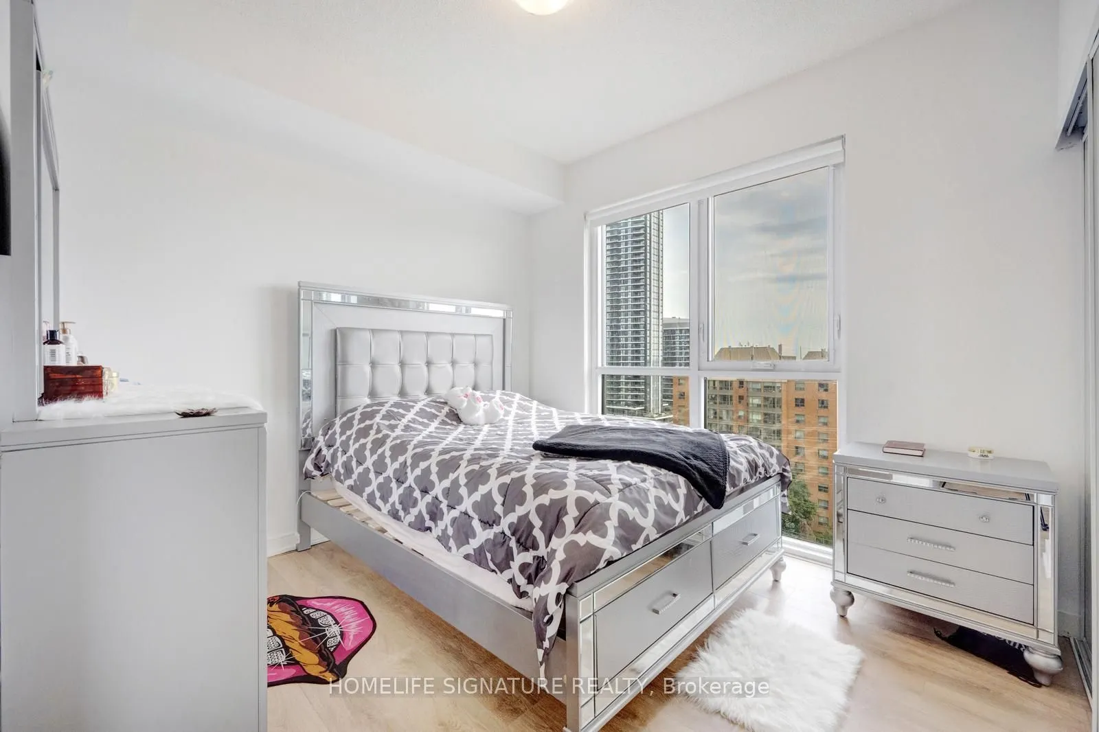 8 Nahani Way, #1006