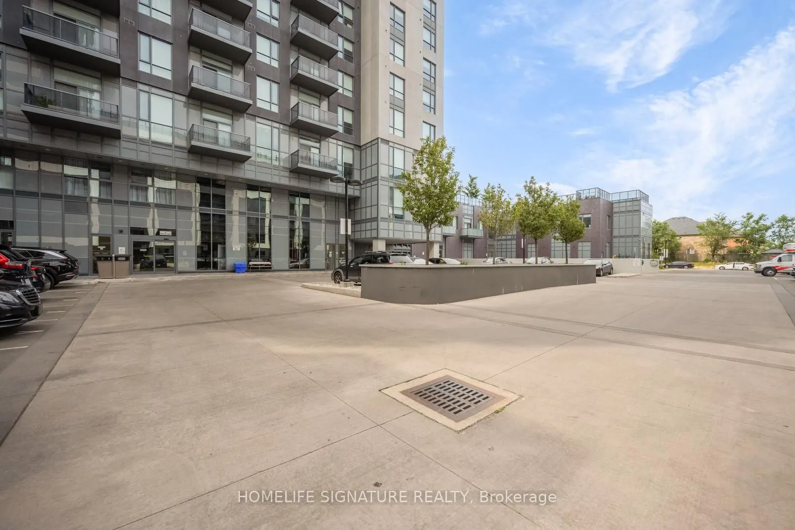 8 Nahani Way, #1006