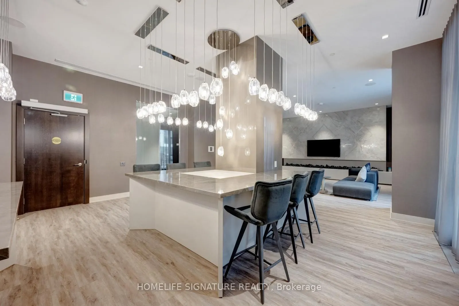 8 Nahani Way, #1006