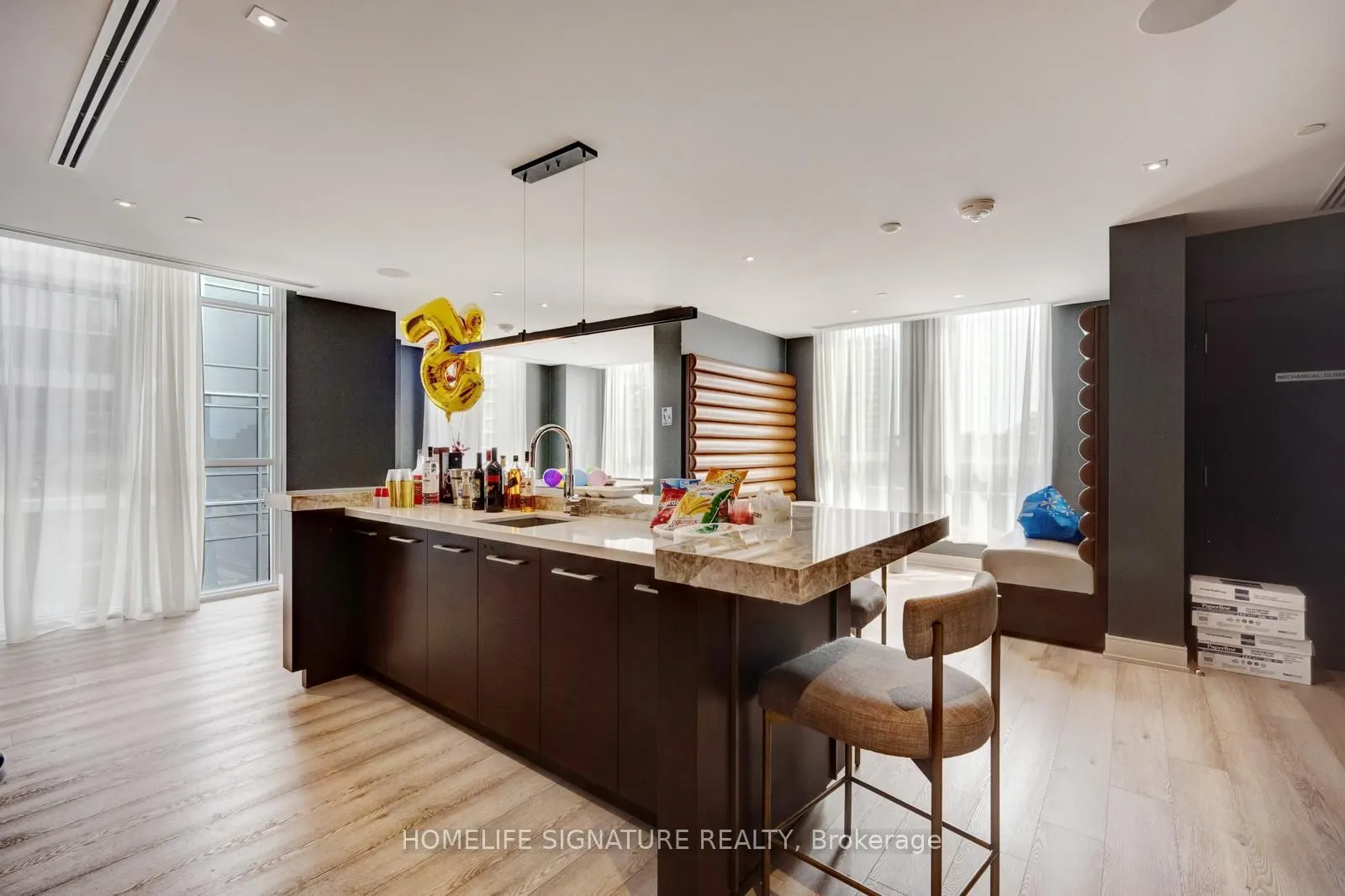 8 Nahani Way, #1006