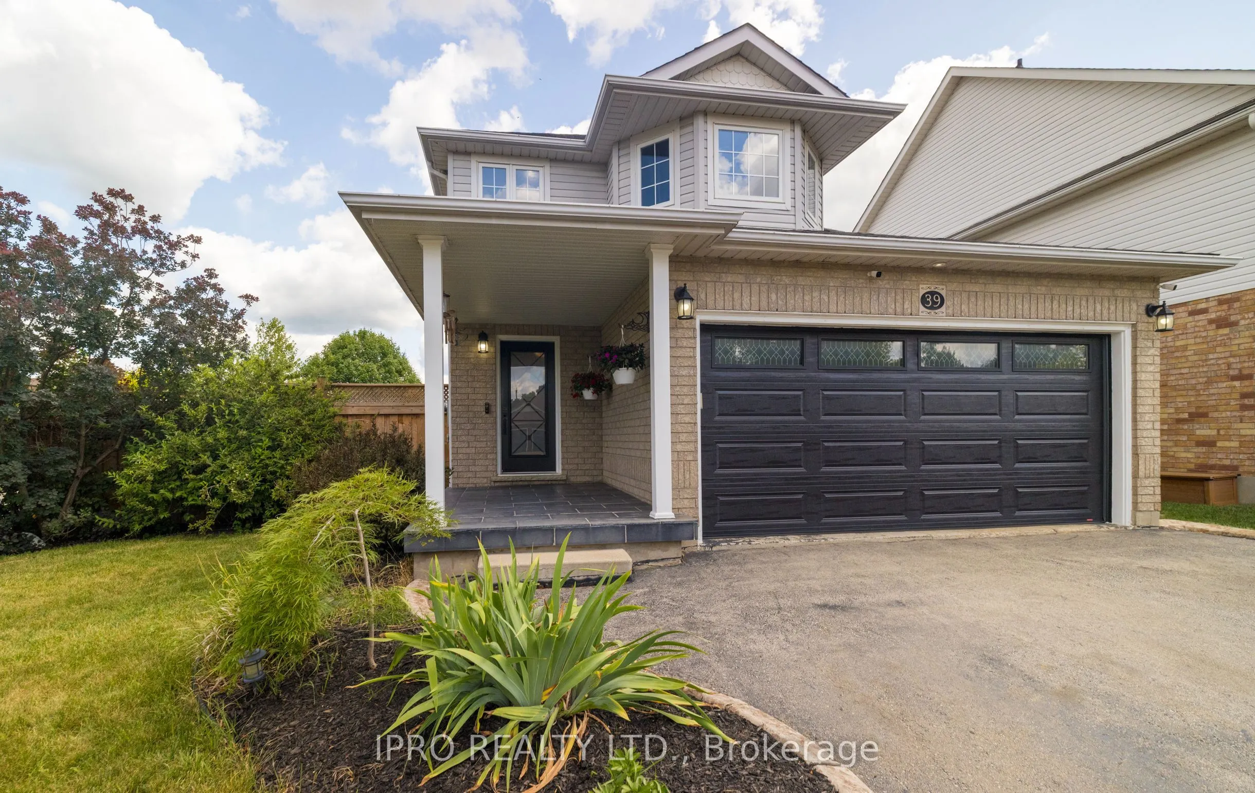 39 Beardmore Crescent