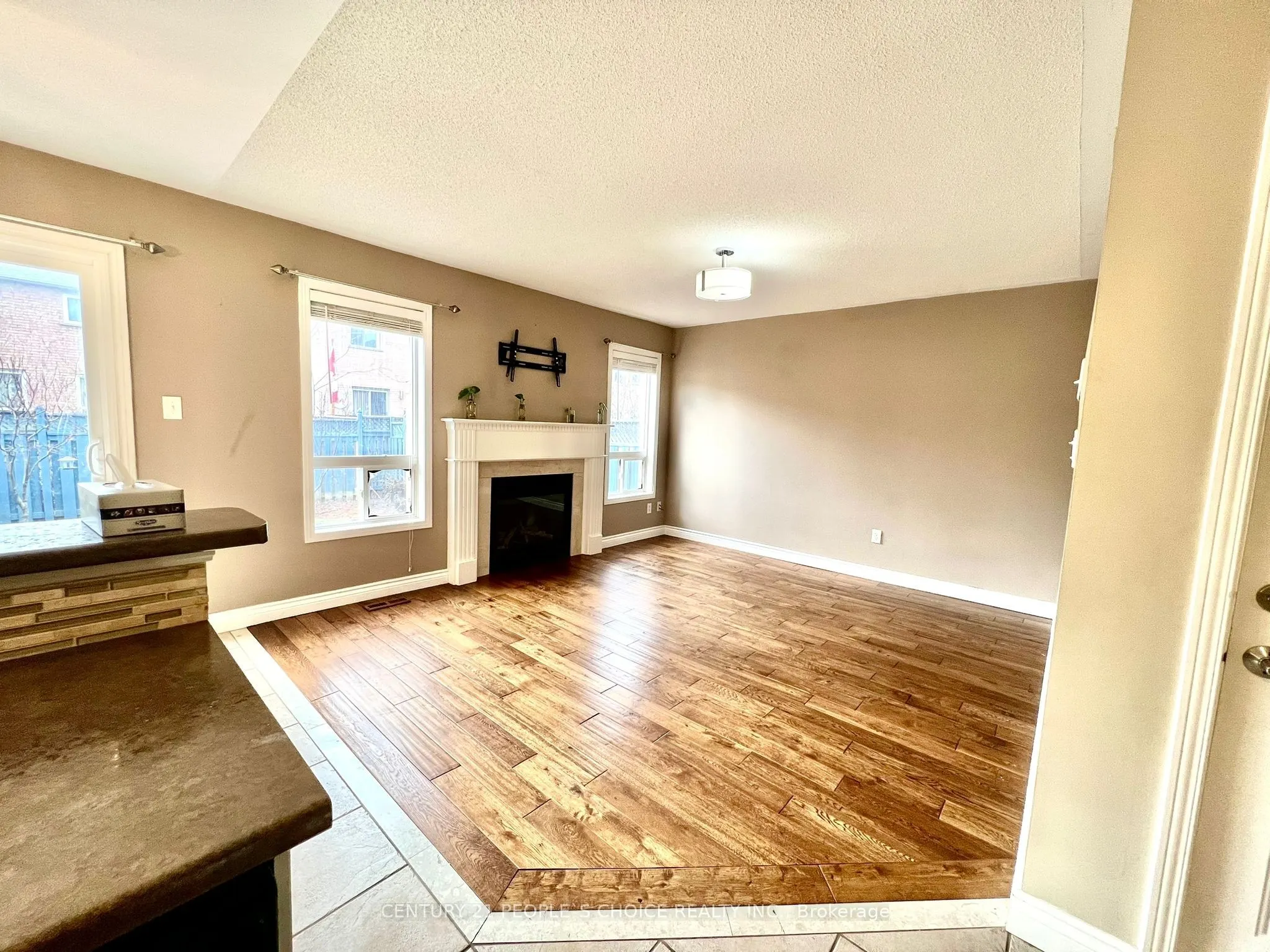 542 Delphine Drive