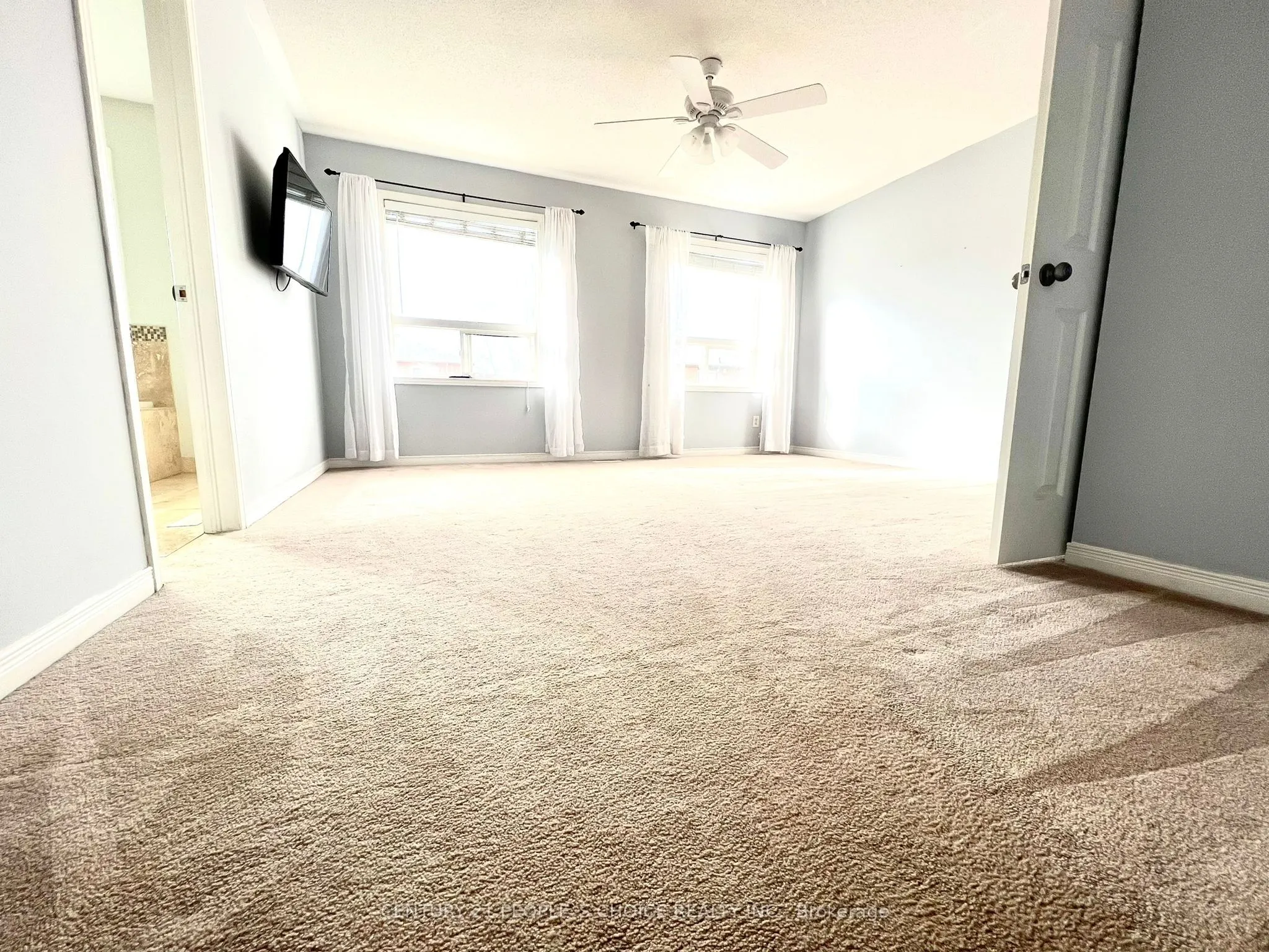 542 Delphine Drive