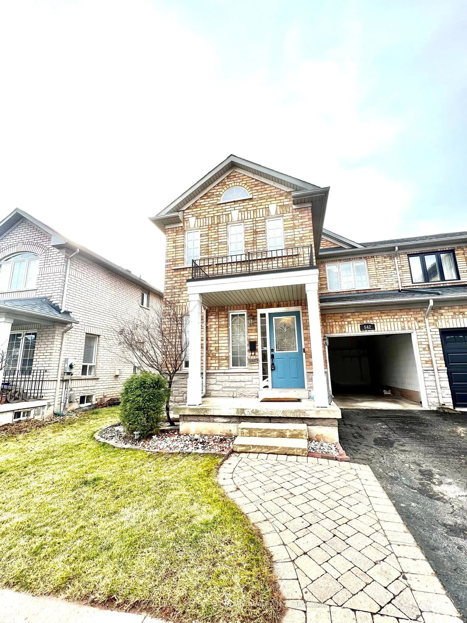 542 Delphine Drive