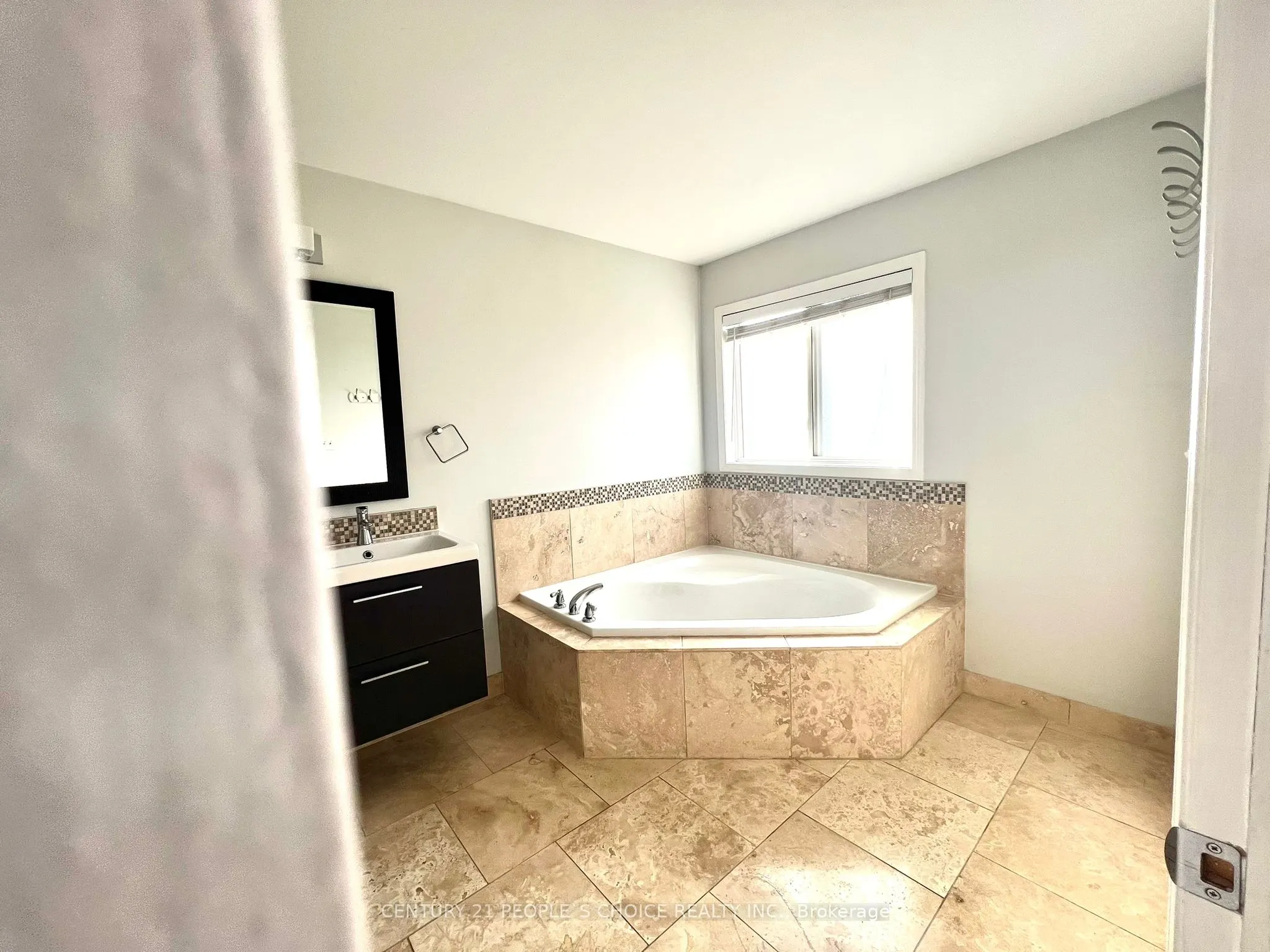 542 Delphine Drive