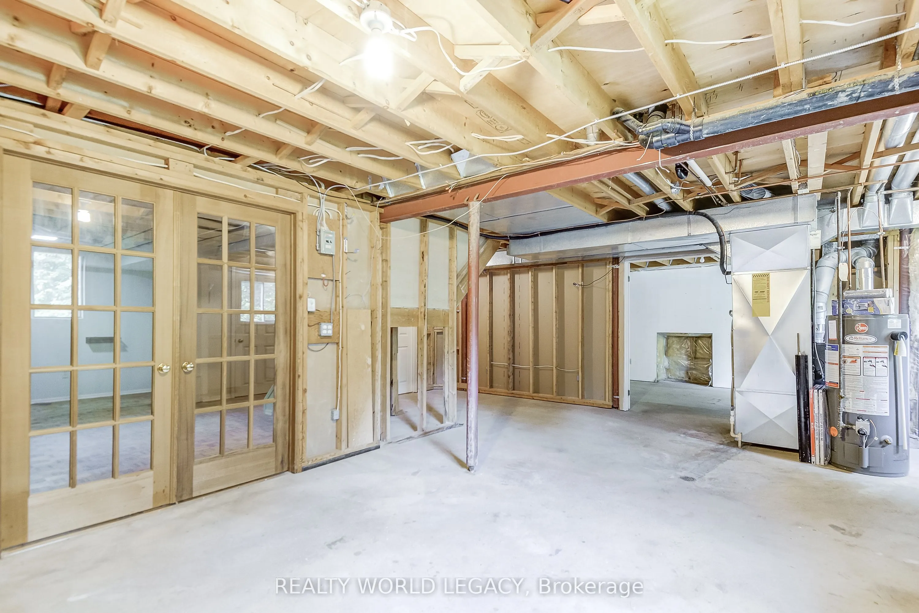 2113 Fallingbrook Court