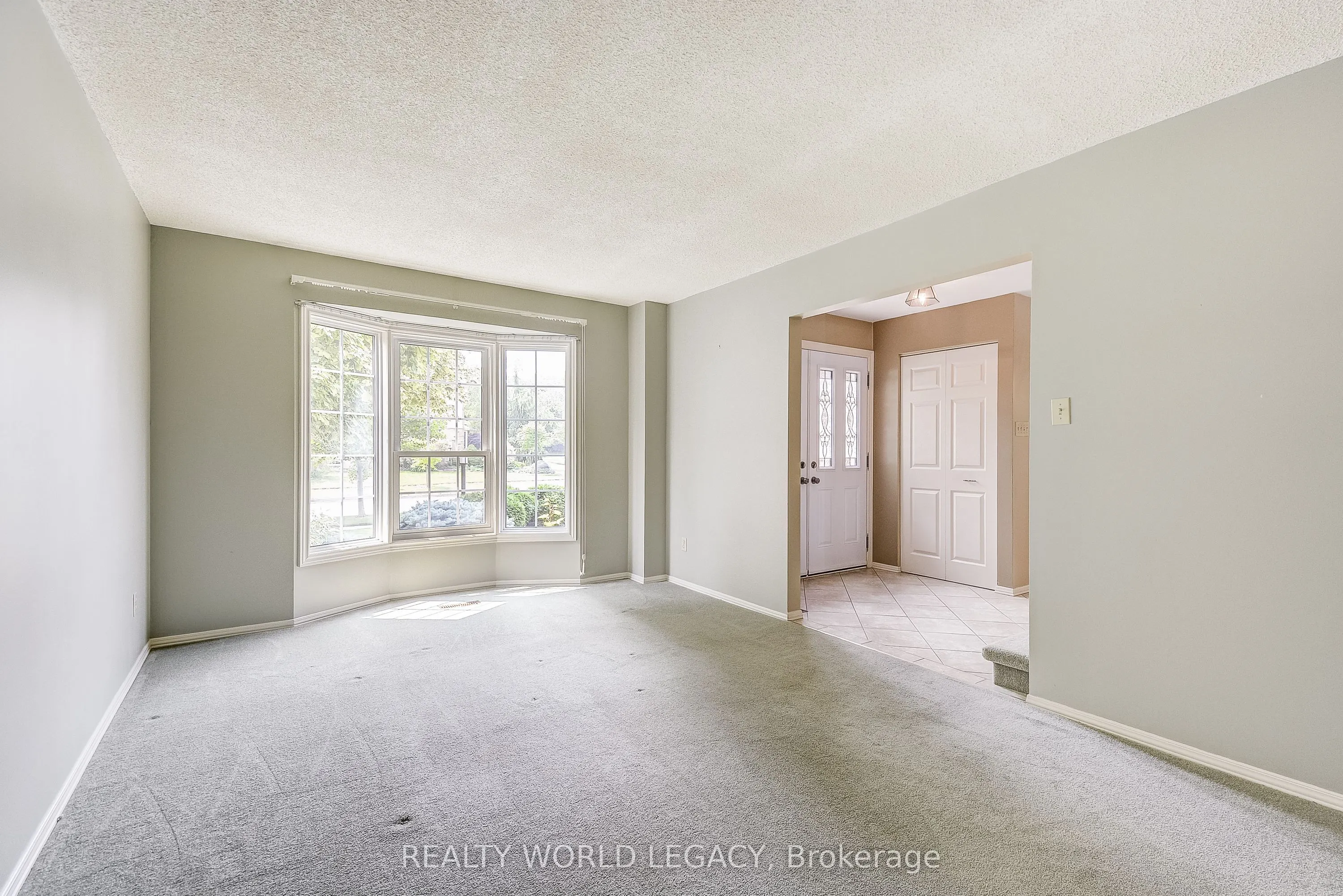 2113 Fallingbrook Court