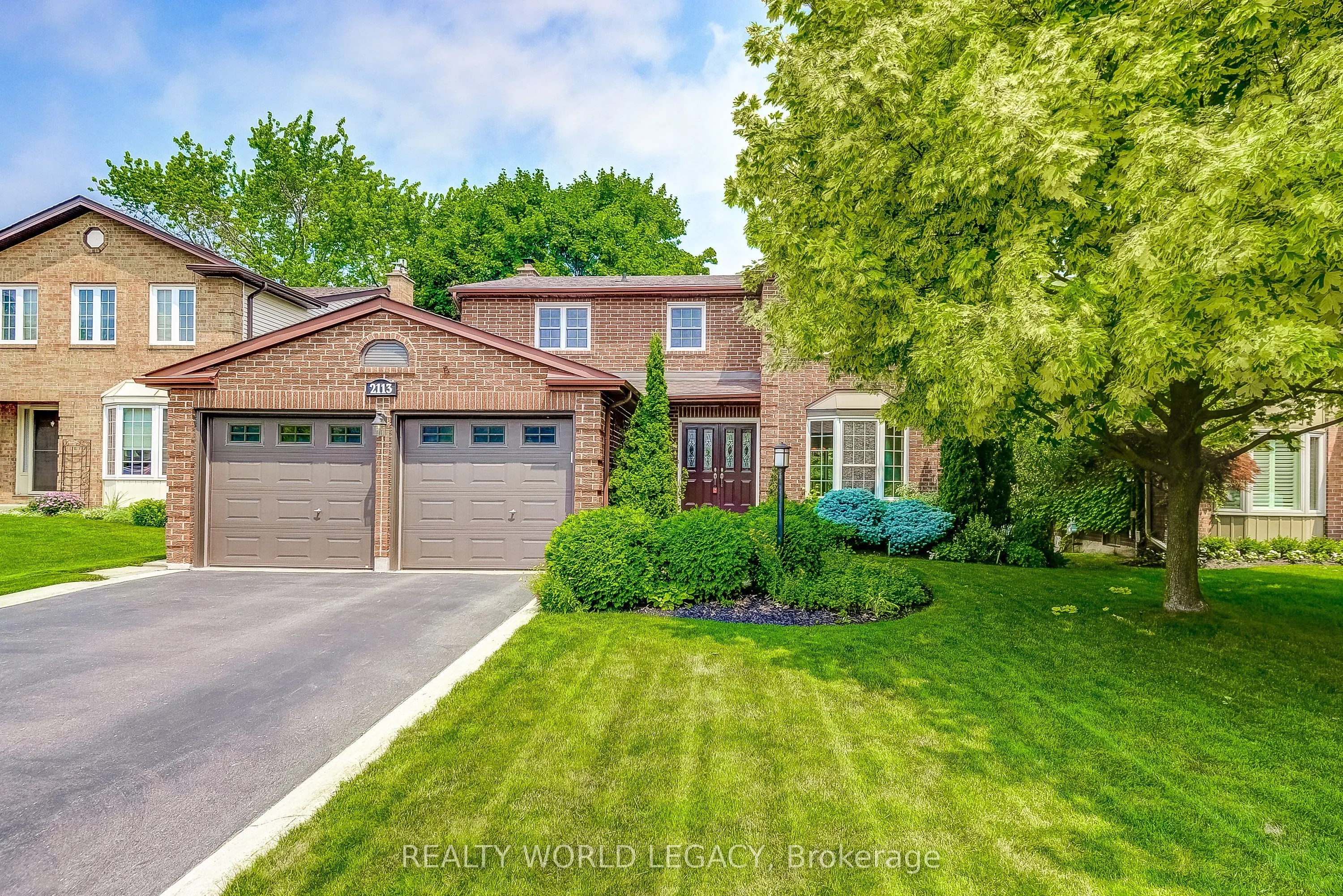 2113 Fallingbrook Court