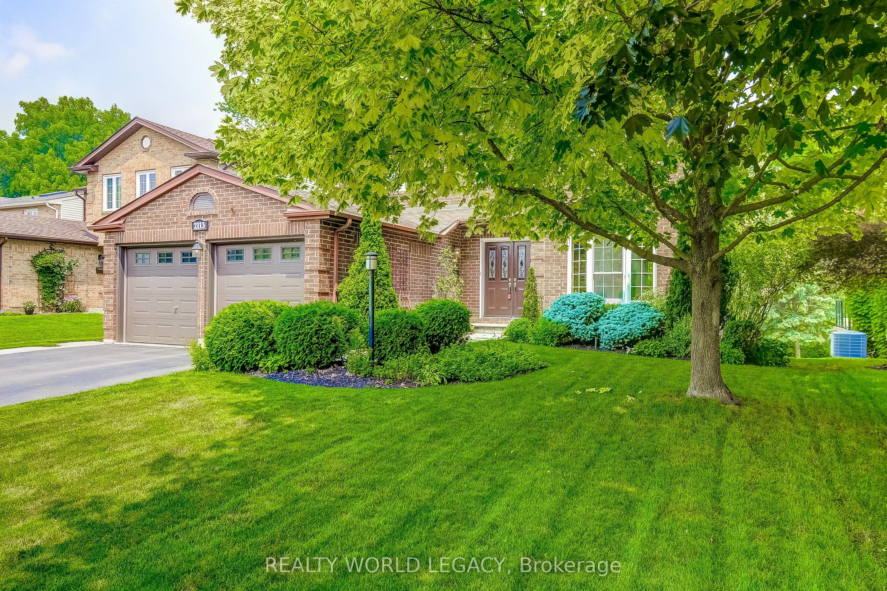 2113 Fallingbrook Court