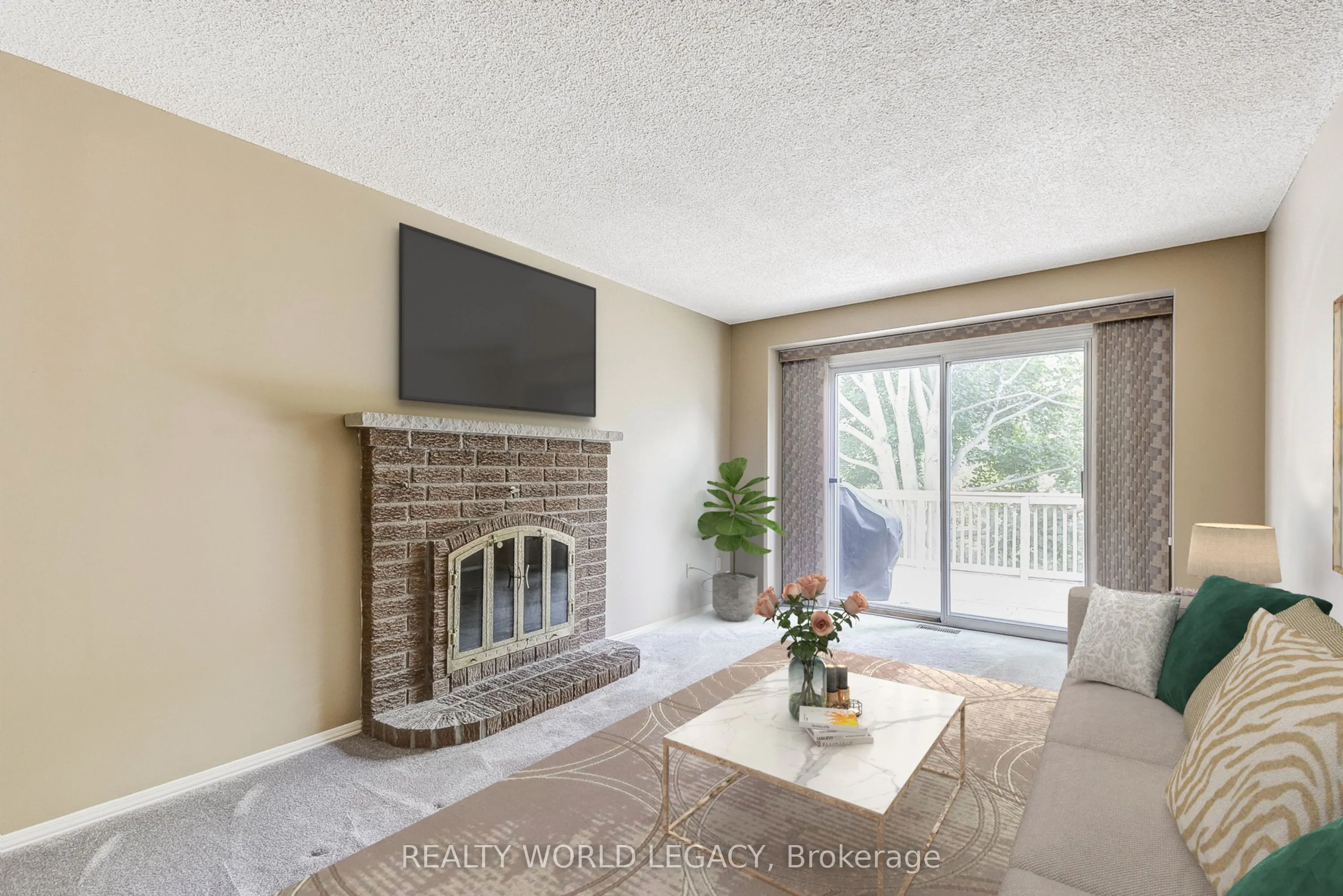 2113 Fallingbrook Court