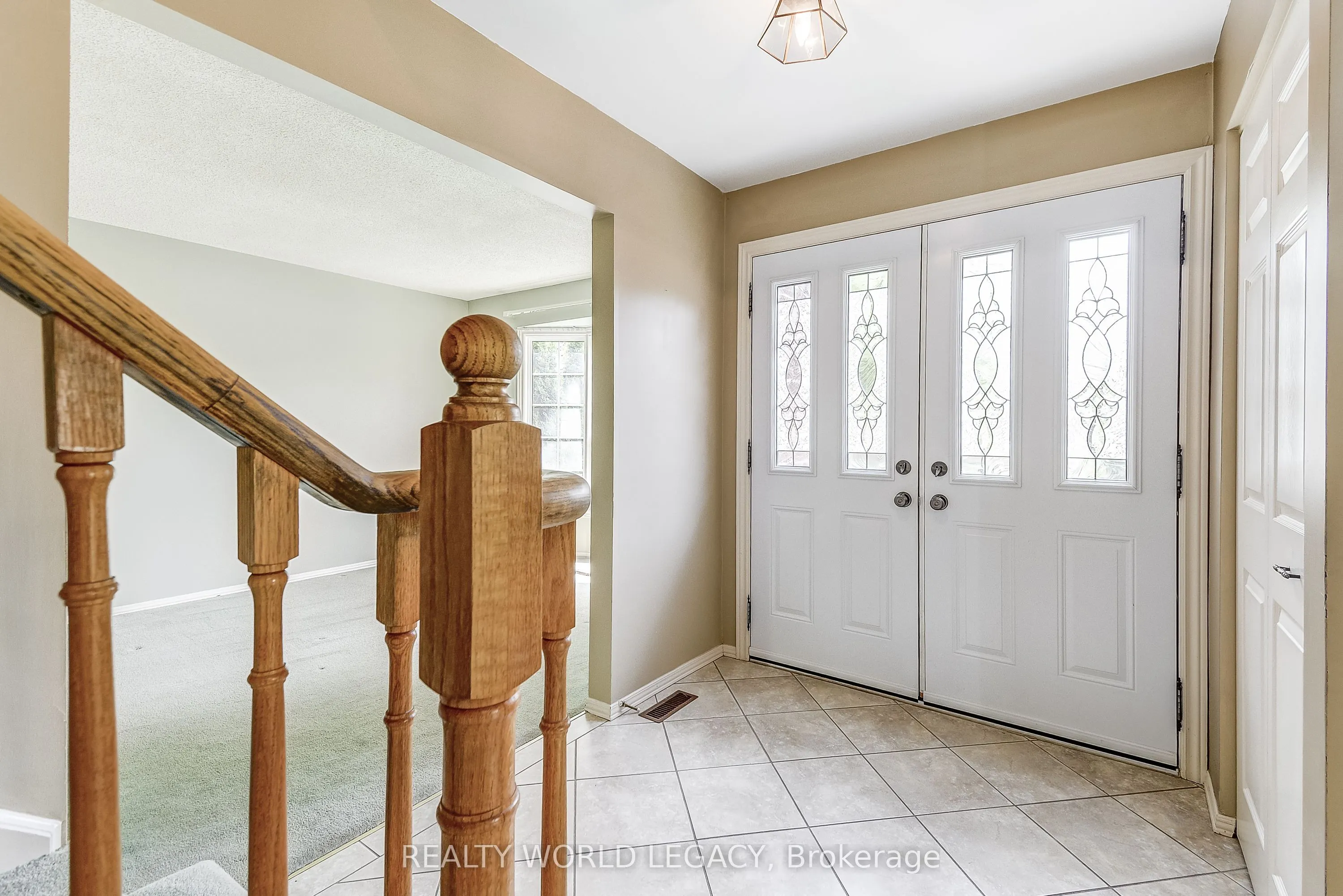 2113 Fallingbrook Court