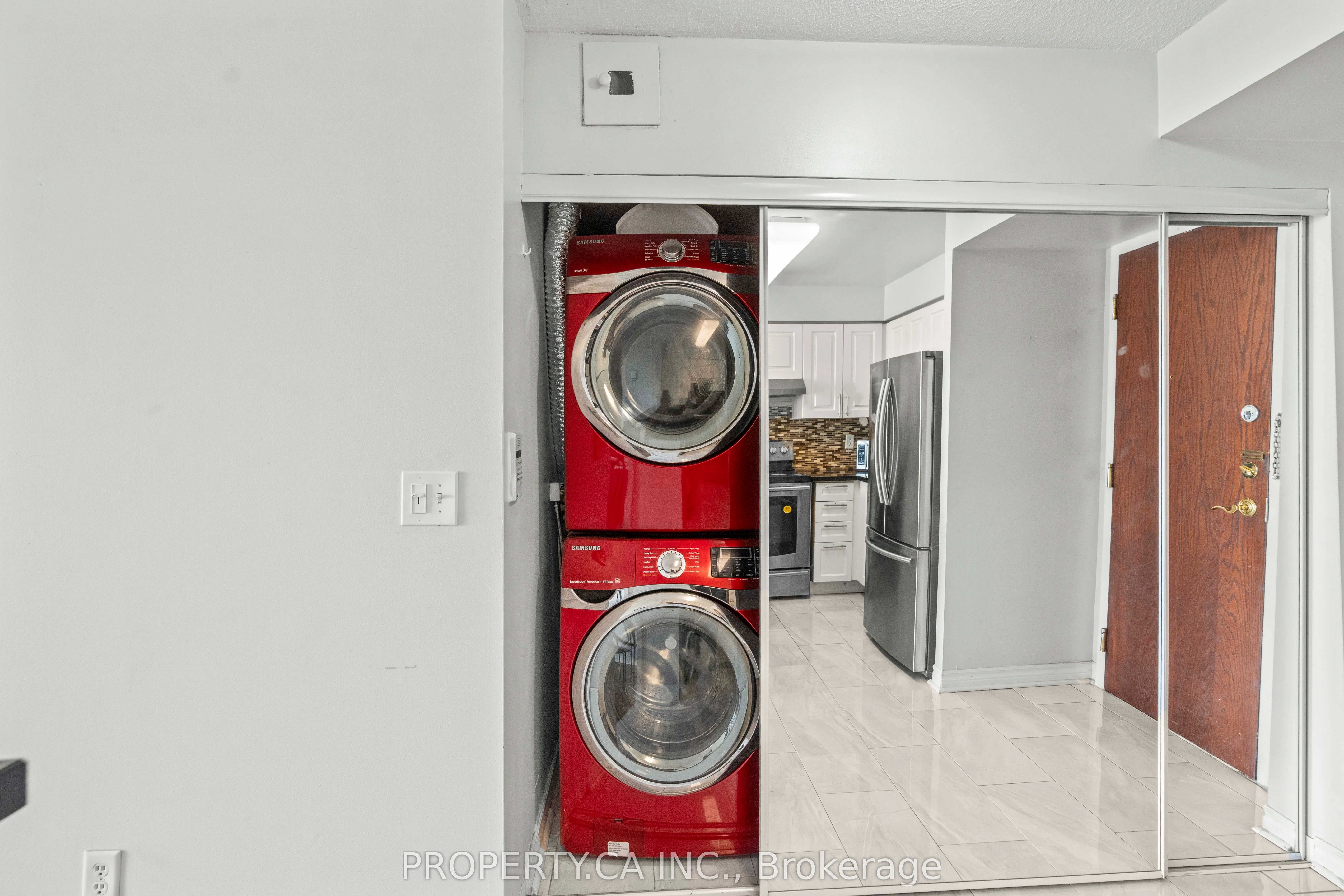 2585 Erin Centre Boulevard #607