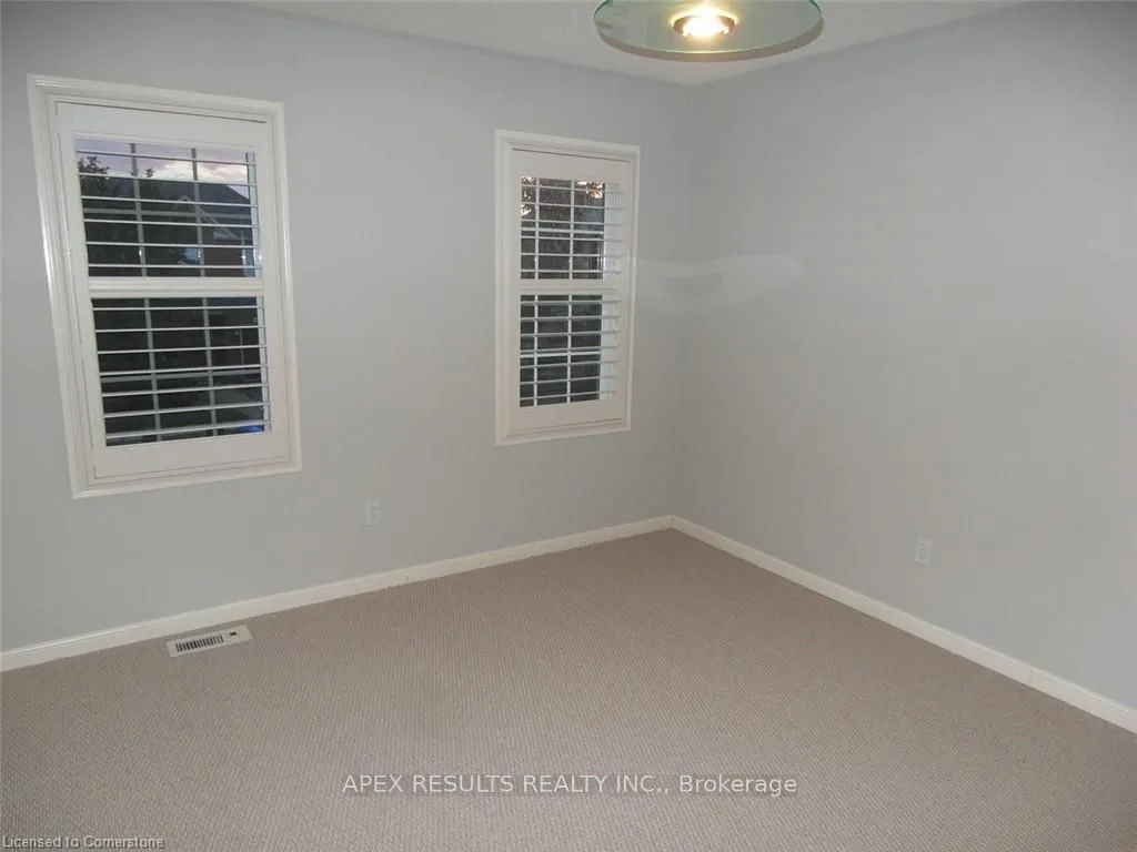 2289 Dunforest Crescent